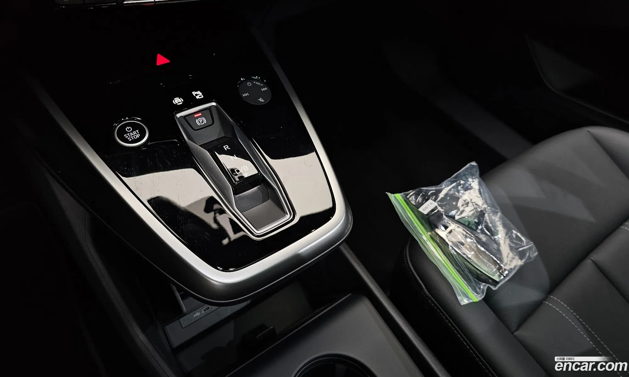 Audi Q4 e-tron 2025 — 10