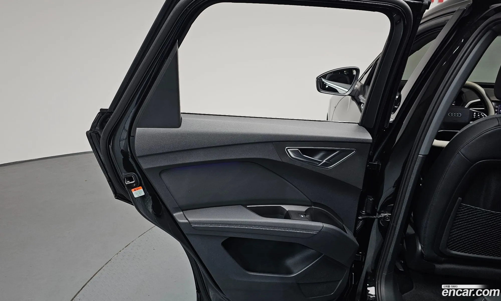 Audi Q4 e-tron 2025 — 31