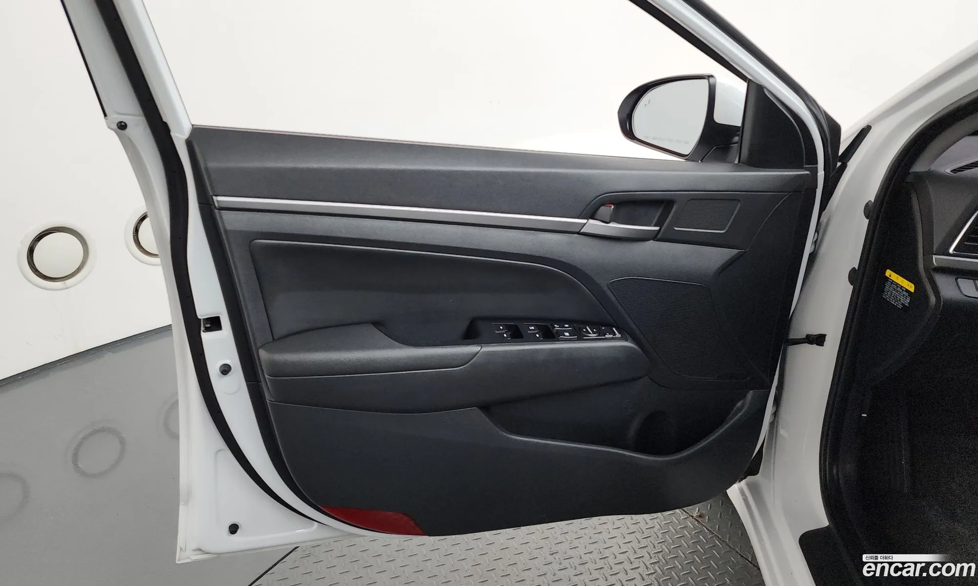 Hyundai Elantra AD 2018 — 4