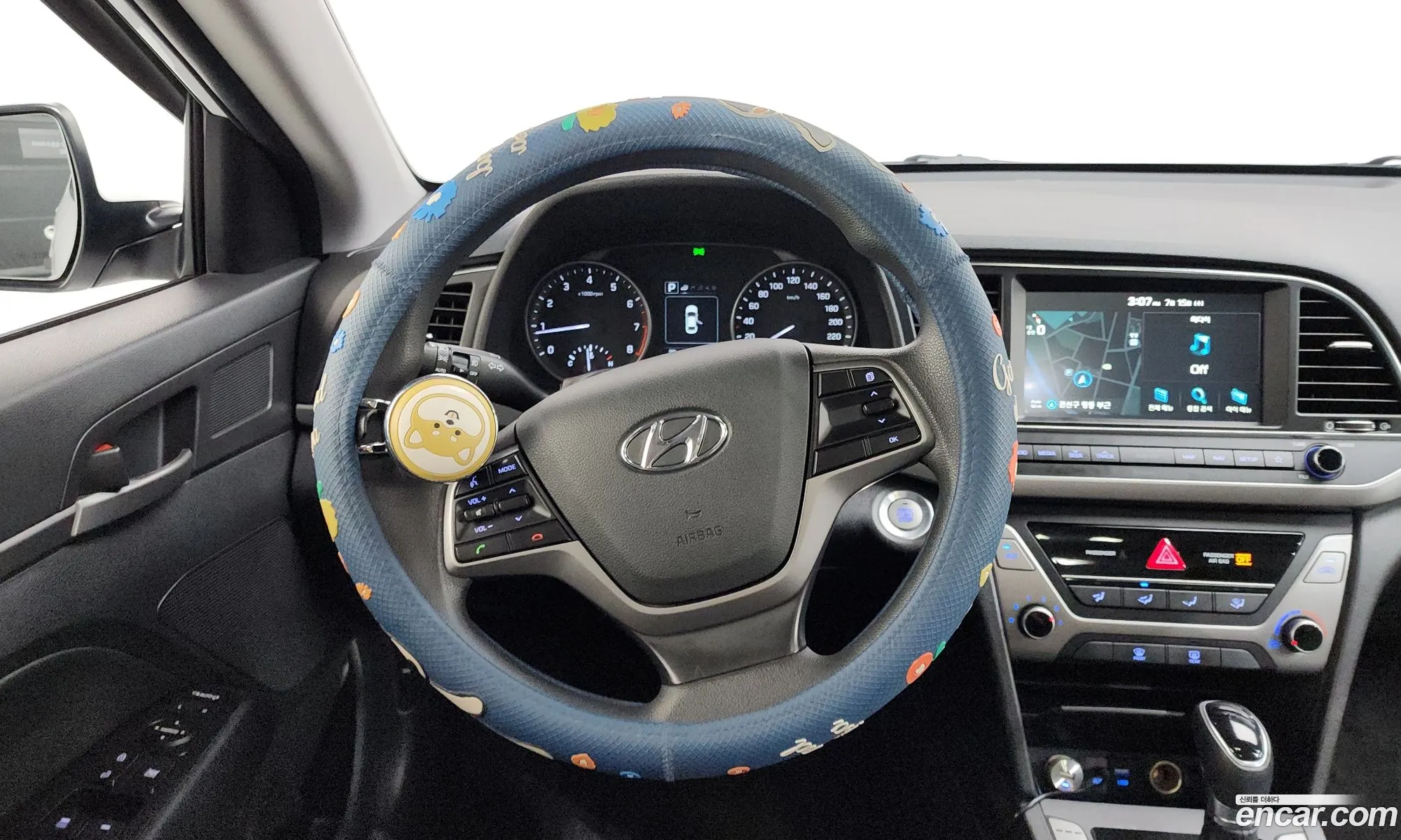 Hyundai Elantra AD 2018 — 21