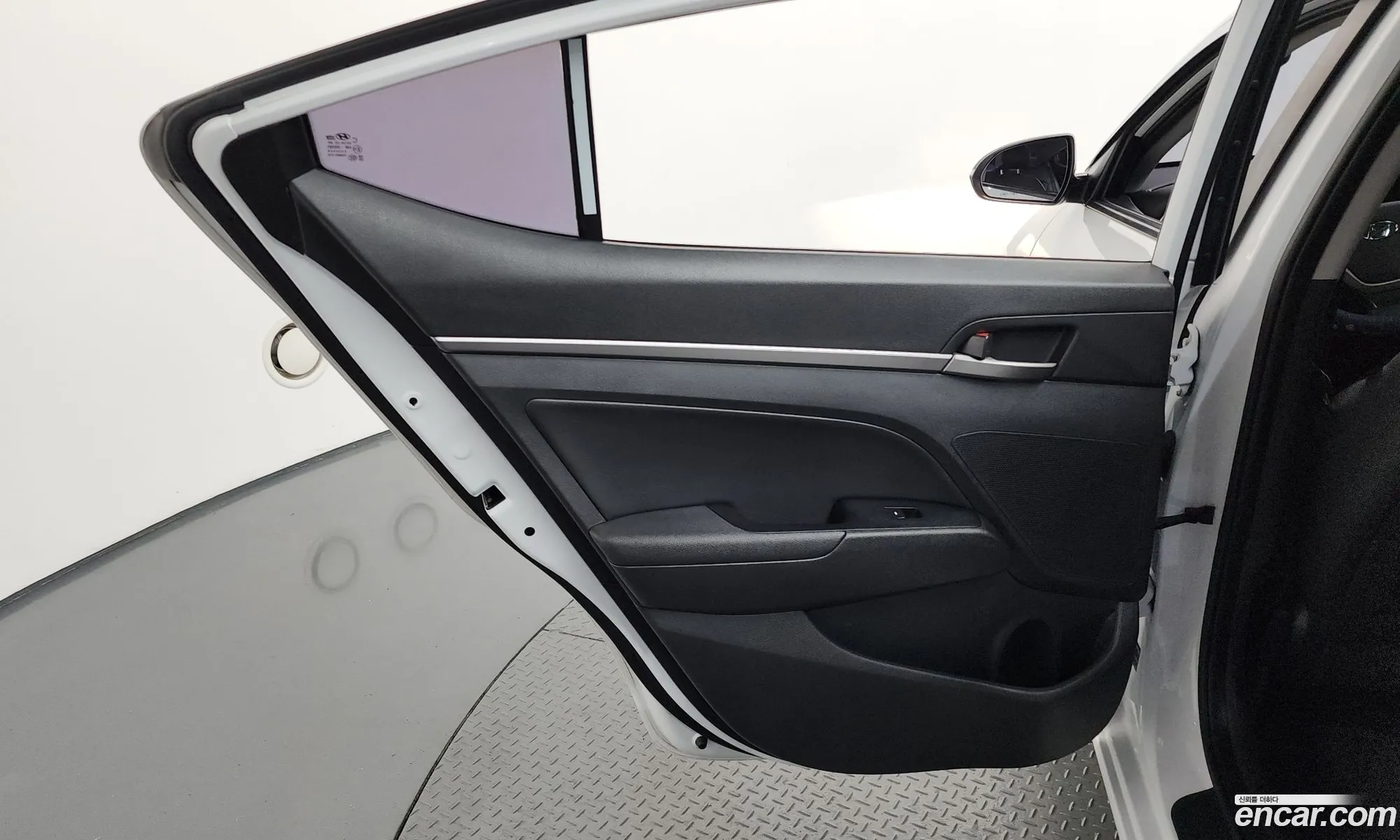 Hyundai Elantra AD 2018 — 19
