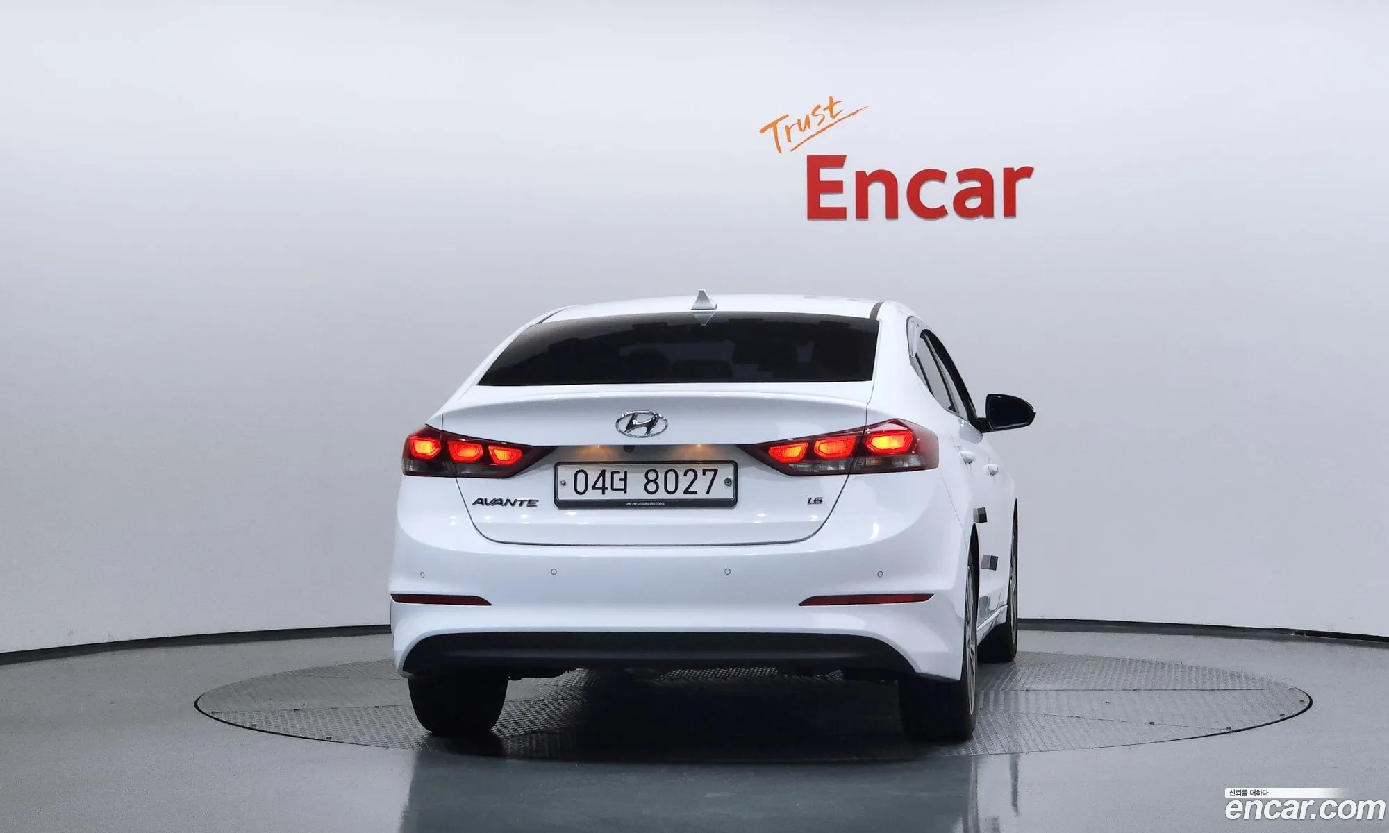 Hyundai Elantra AD 2018 — 9