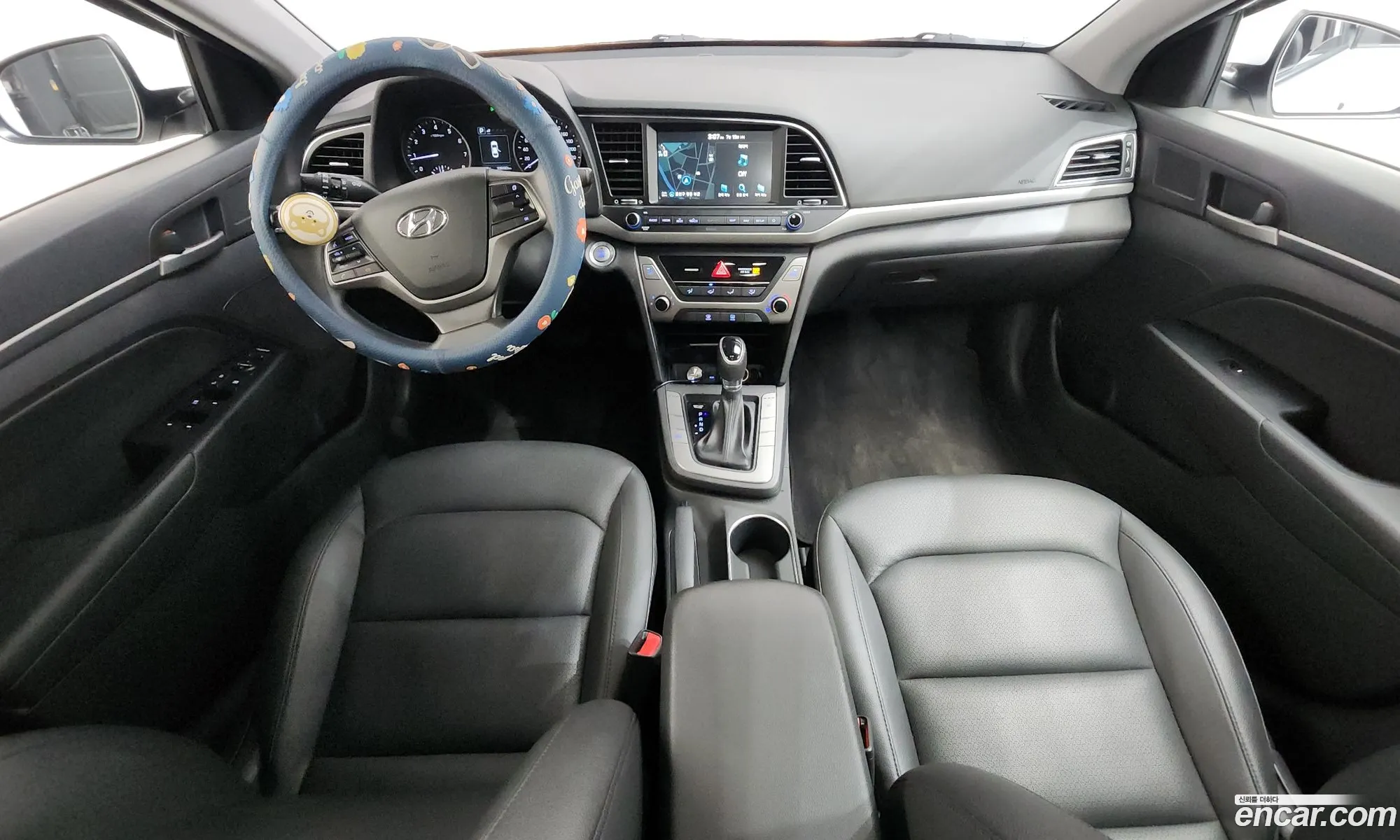 Hyundai Elantra AD 2018 — 17