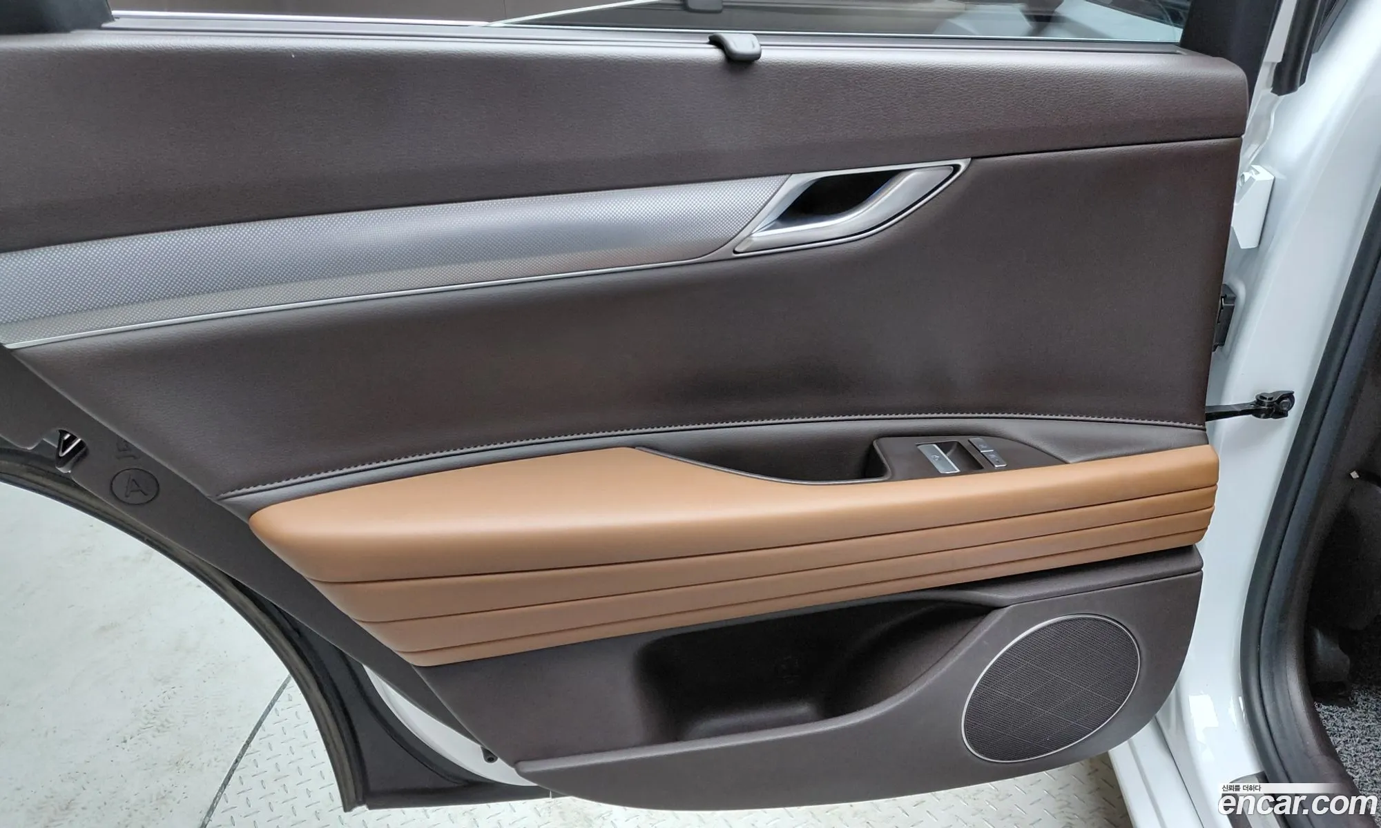Genesis G80 2022 — 29