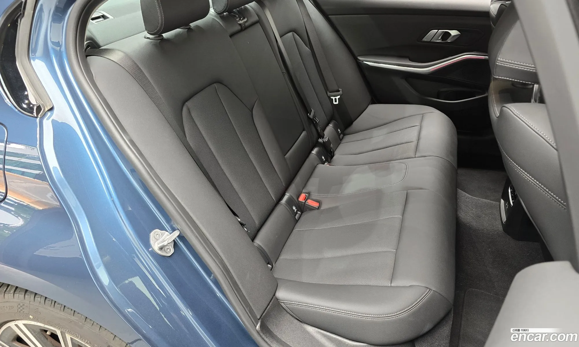 BMW 3 Series 2025 WBA11FF05SFU58027 — 9