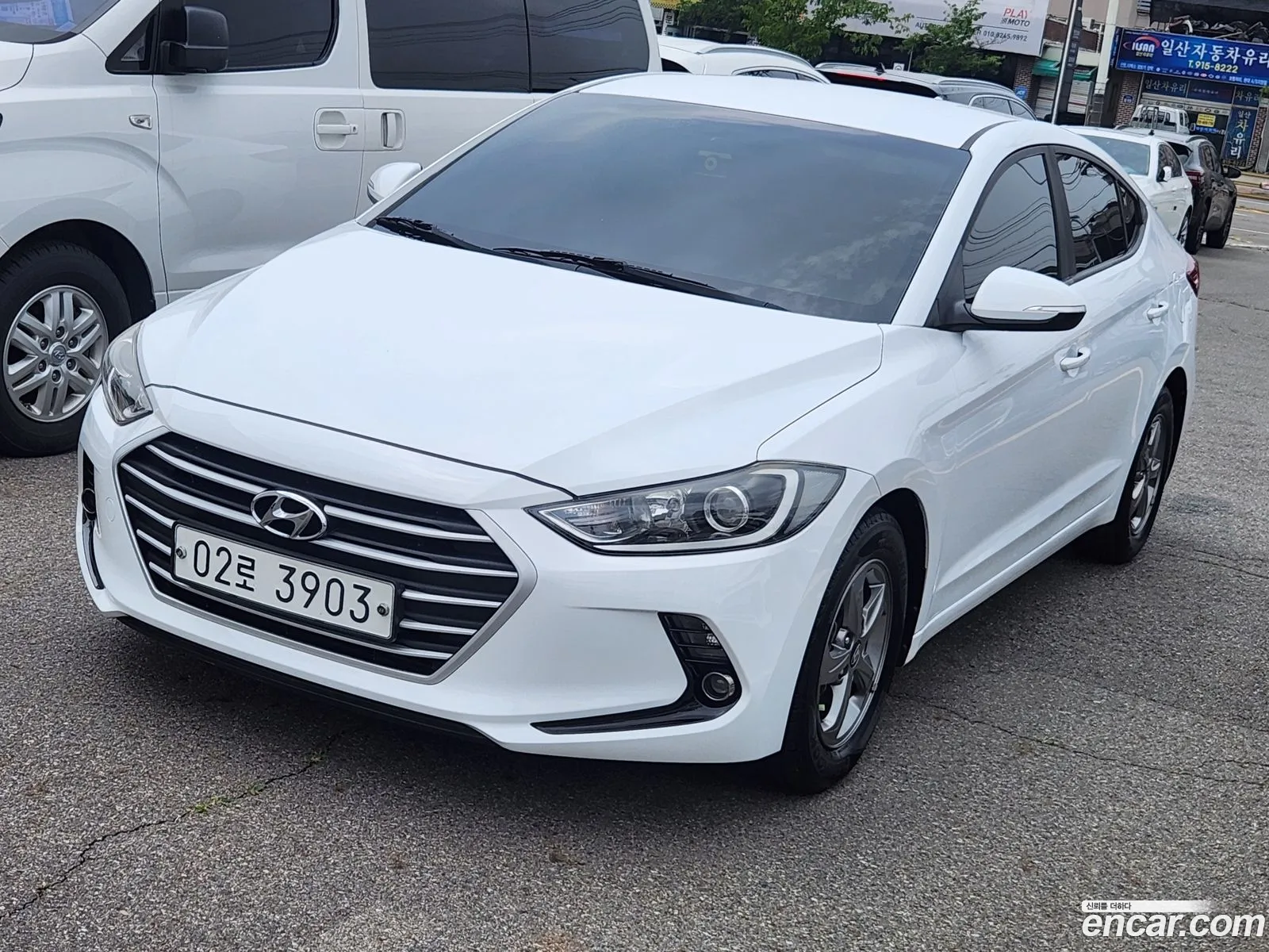 Hyundai Elantra AD 2017 — 5