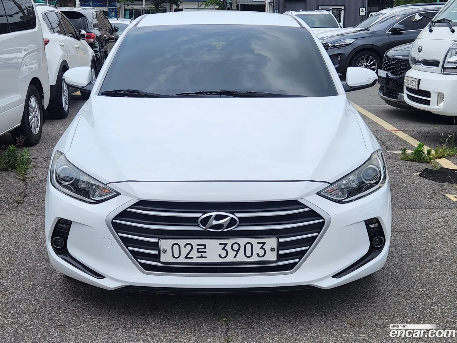 Hyundai Elantra AD 2017 — 17