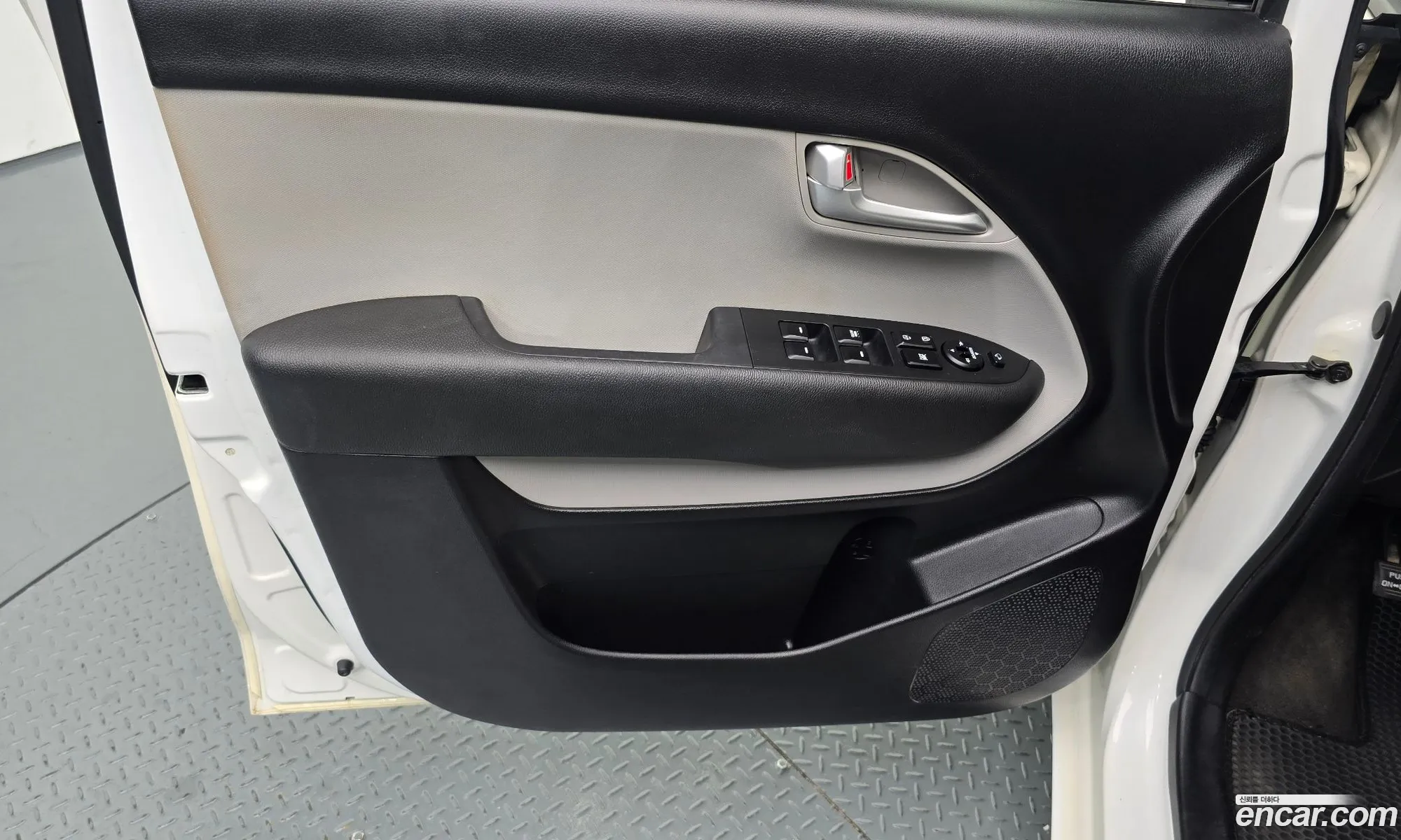 Kia Ray 2015 KNACJ811BGT114542 — 28
