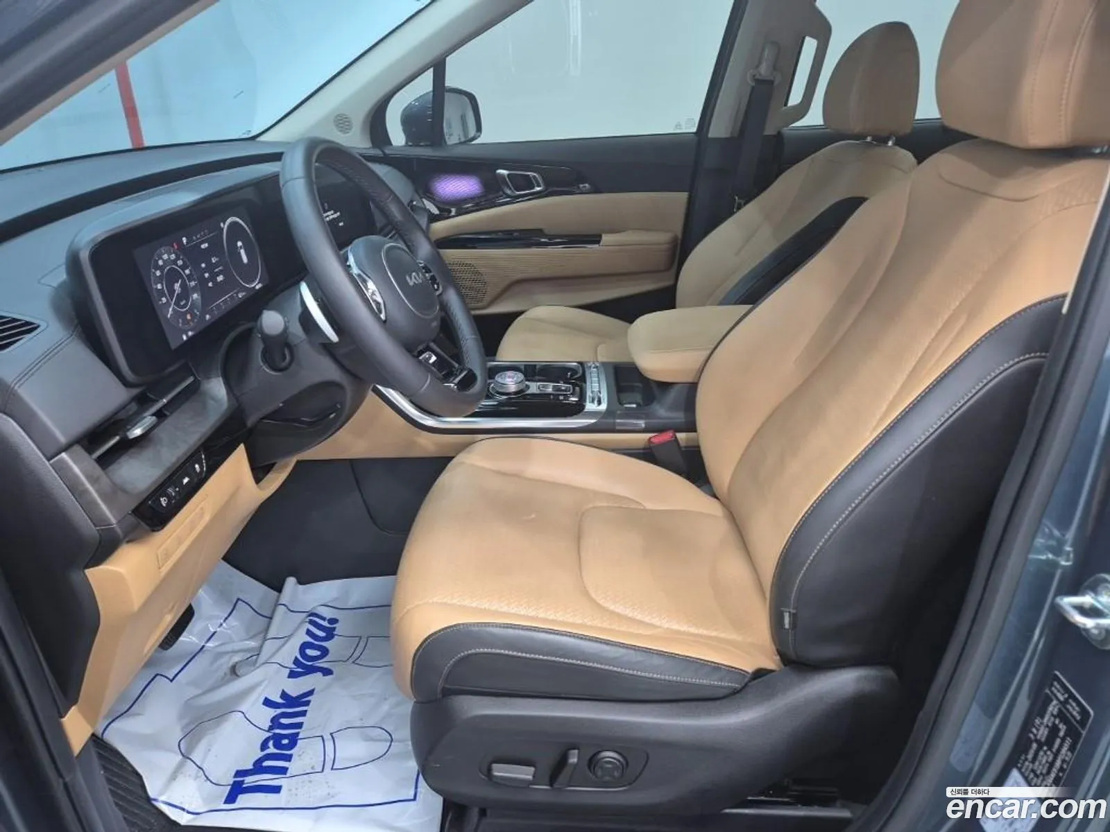 Kia Carnival 2023 — 11