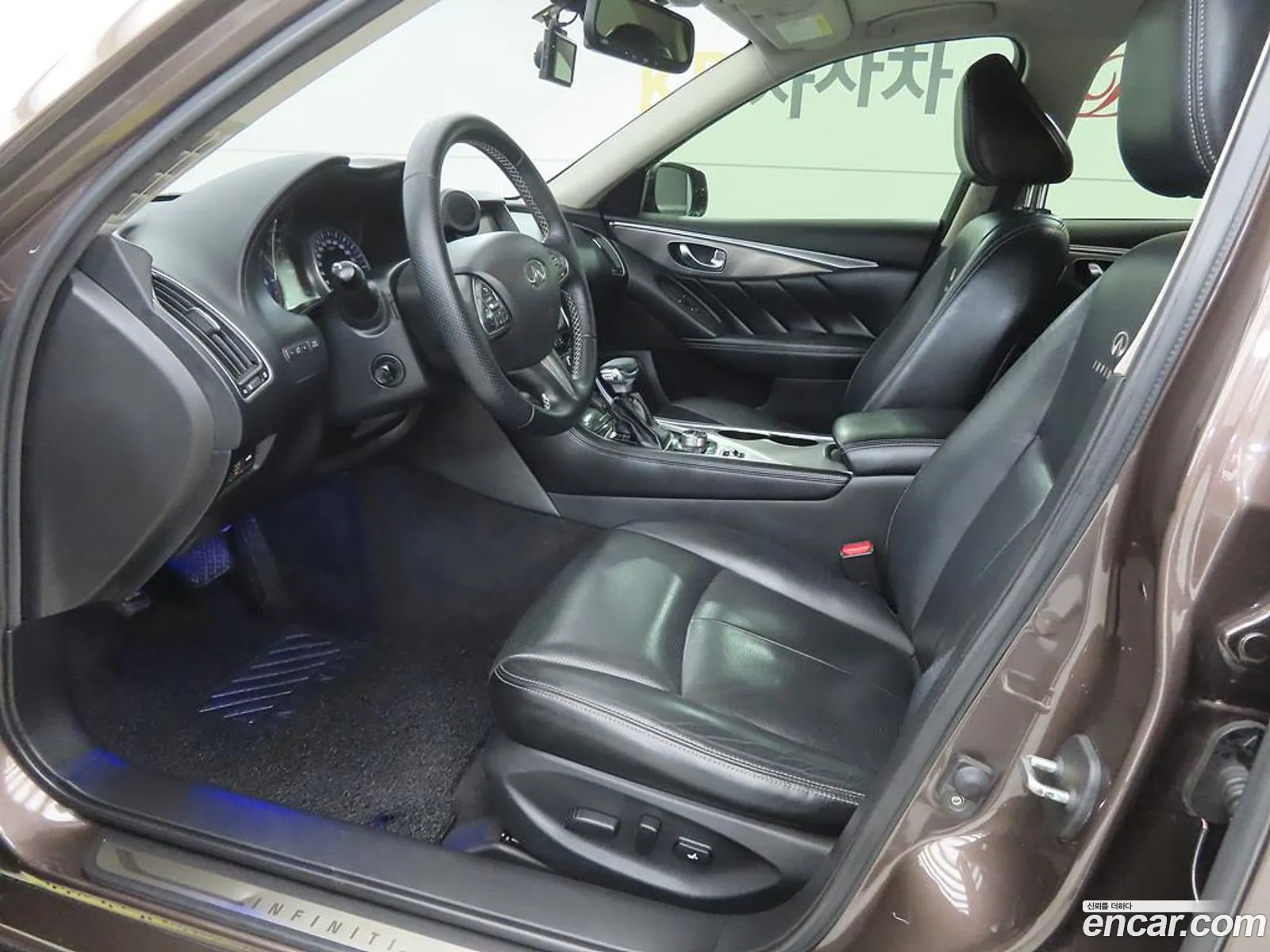 Infiniti Q50 2014 — 16