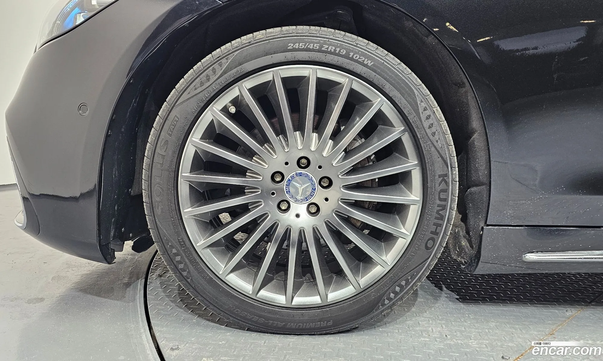 Mercedes-Benz S-Class W222 2015 WDDUF3DB9GA226321 — 17