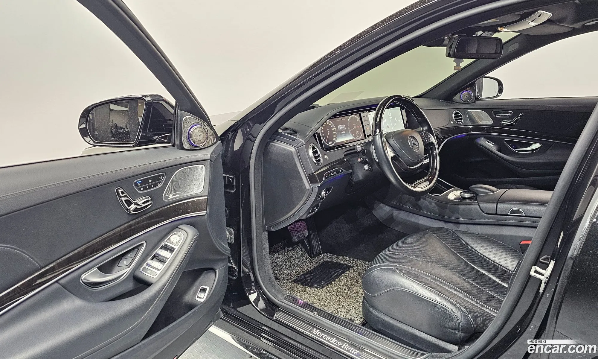 Mercedes-Benz S-Class W222 2015 WDDUF3DB9GA226321 — 9