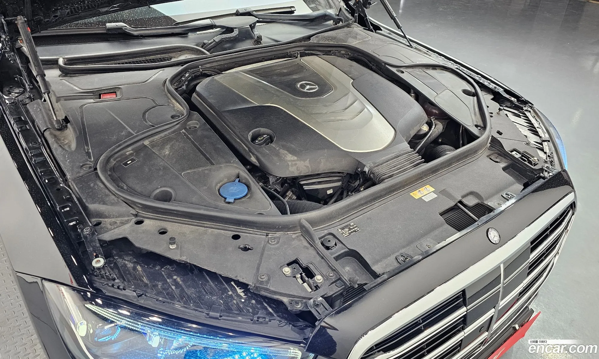 Mercedes-Benz S-Class W222 2015 WDDUF3DB9GA226321 — 22