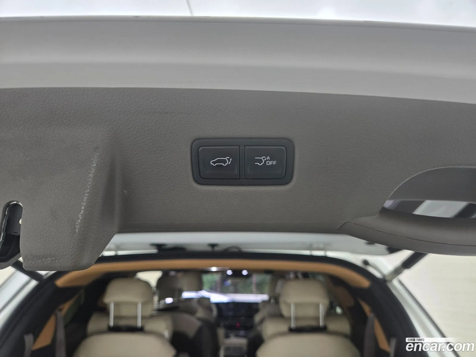 Kia Carnival 2021 — 9