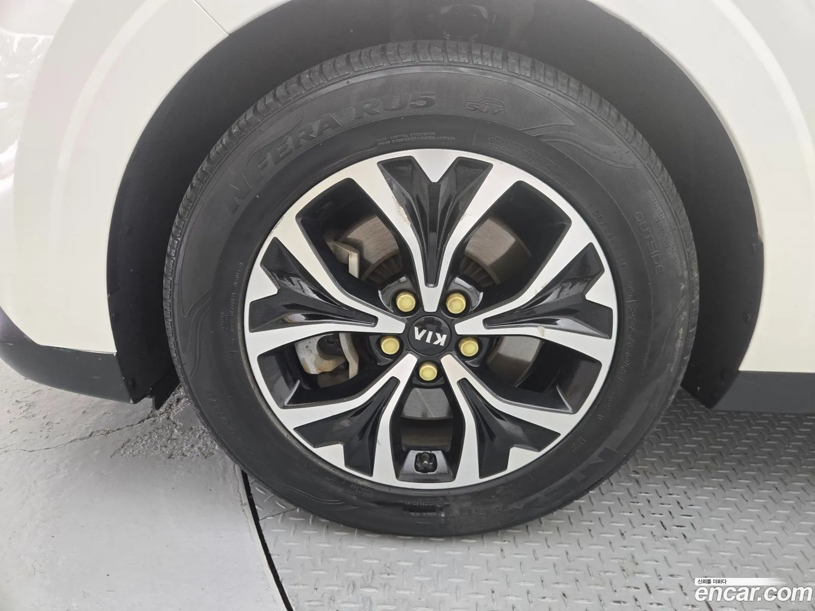 Kia Carnival 2021 — 10