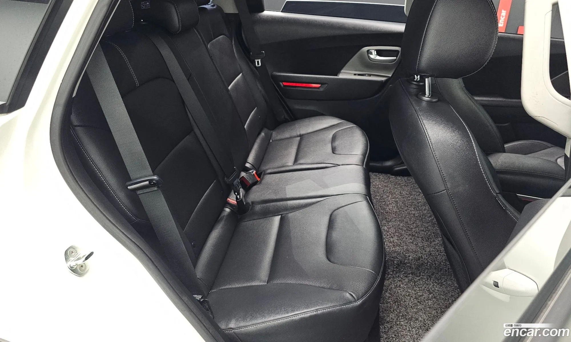 Kia Niro Plus 2022 — 16