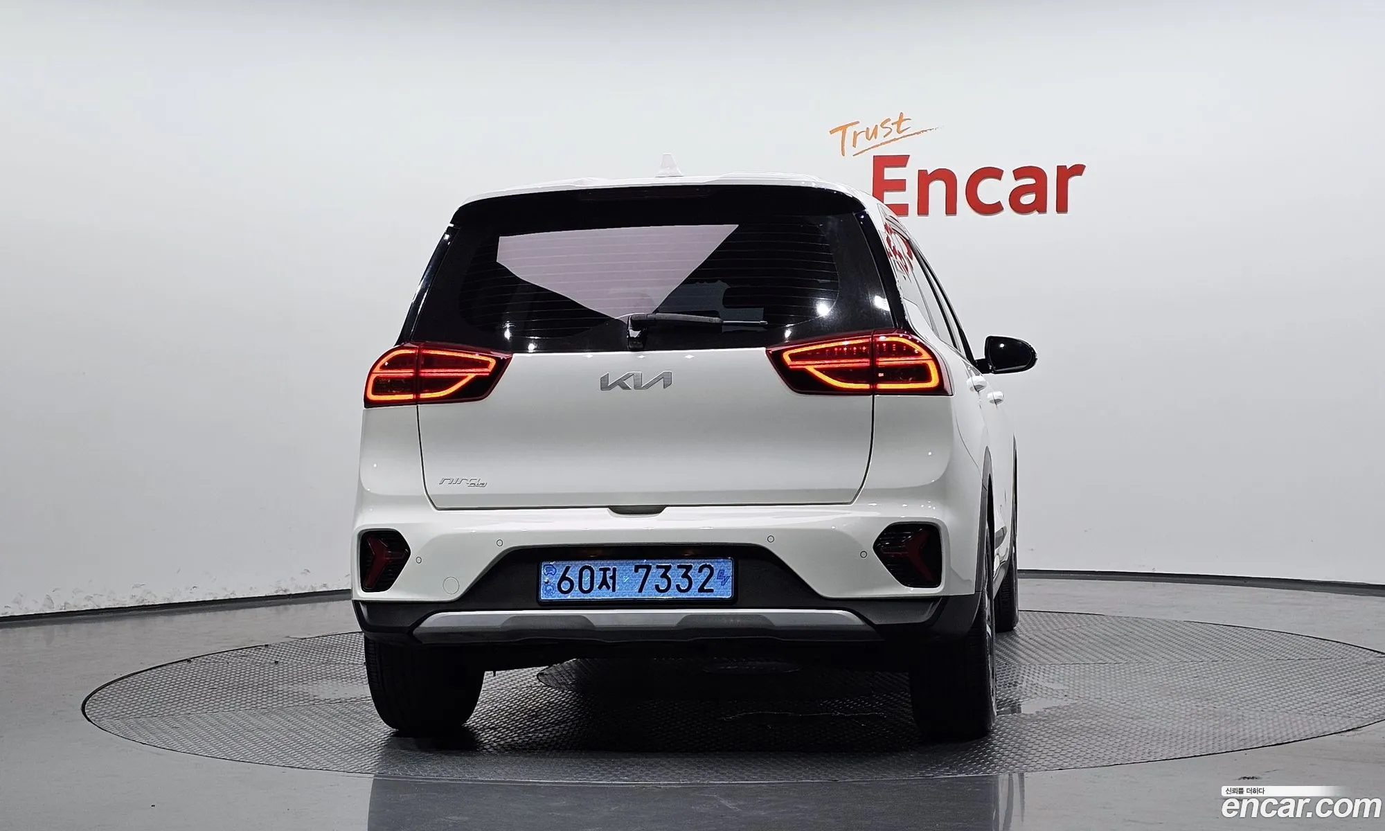Kia Niro Plus 2022 — 17