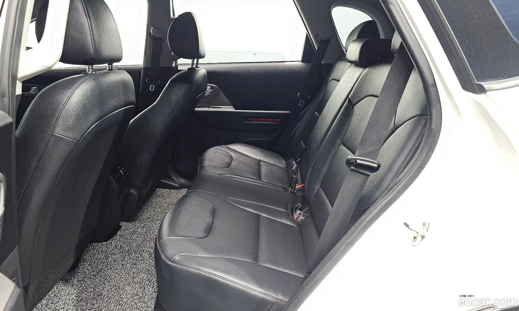 Kia Niro Plus 2022 — 7