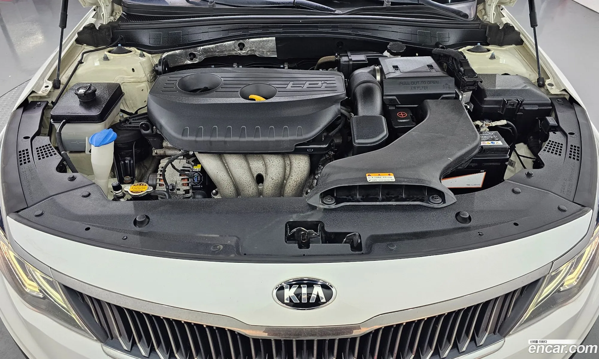 Kia K5 2018 KNAGS416BKA263776 — 17
