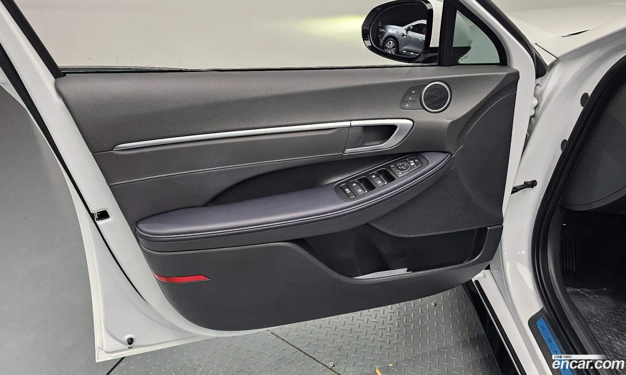 Hyundai Sonata the Edge 2023 — 14