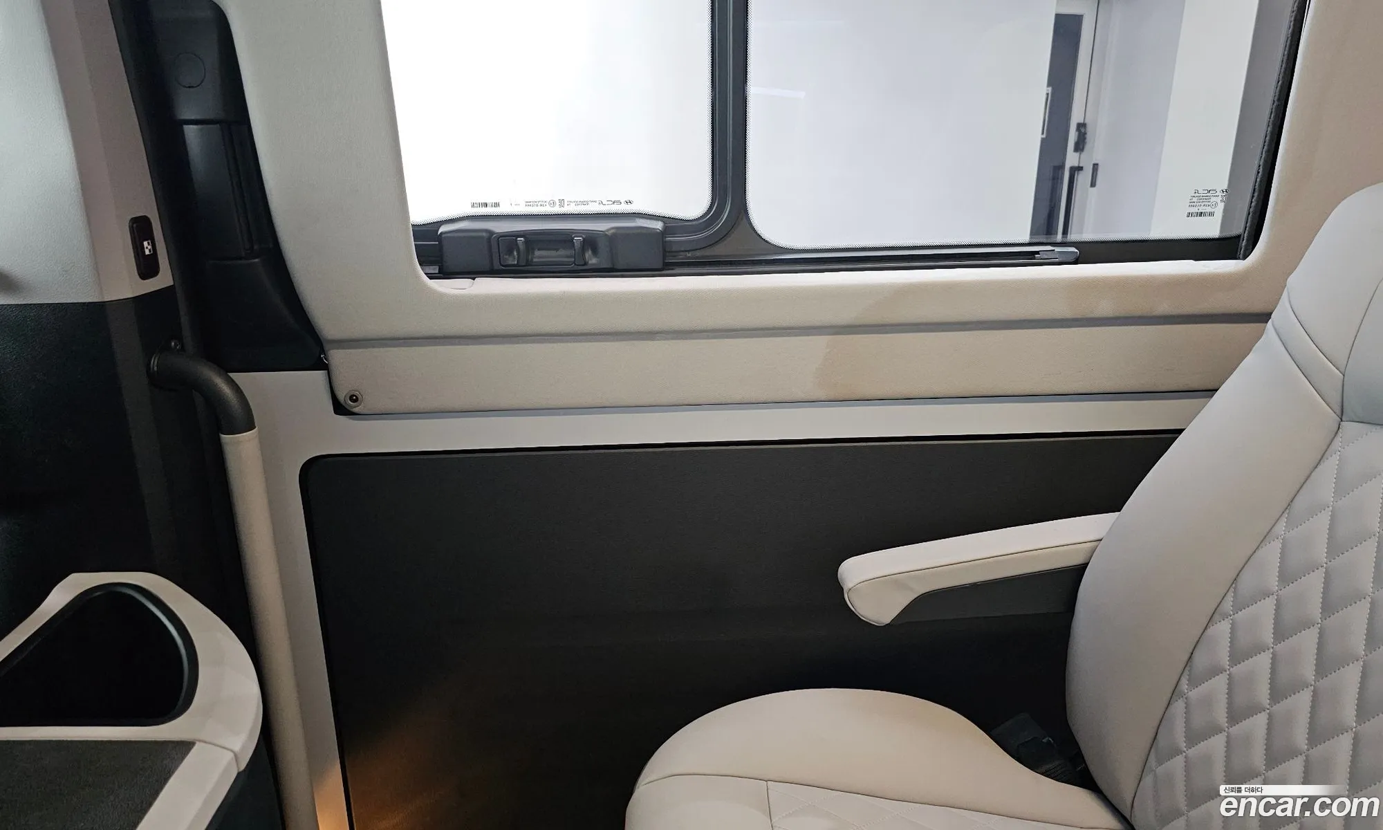 Hyundai Solati 2020 KMJUG17RPLC003131 — 13