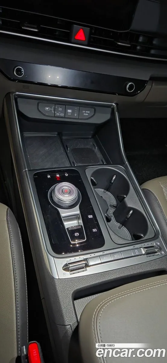 Kia Carnival 2024 — 8