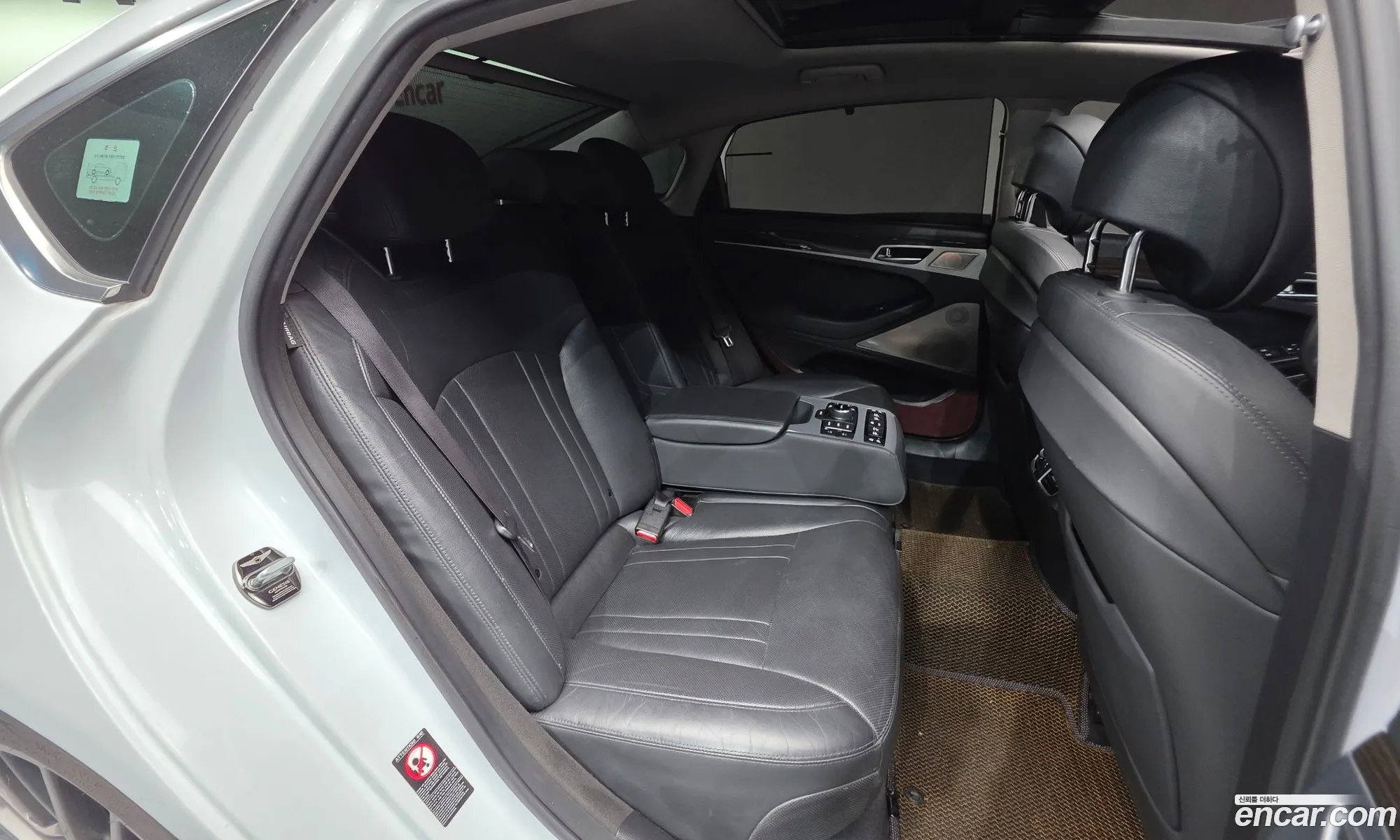 Genesis G80 2017 — 10