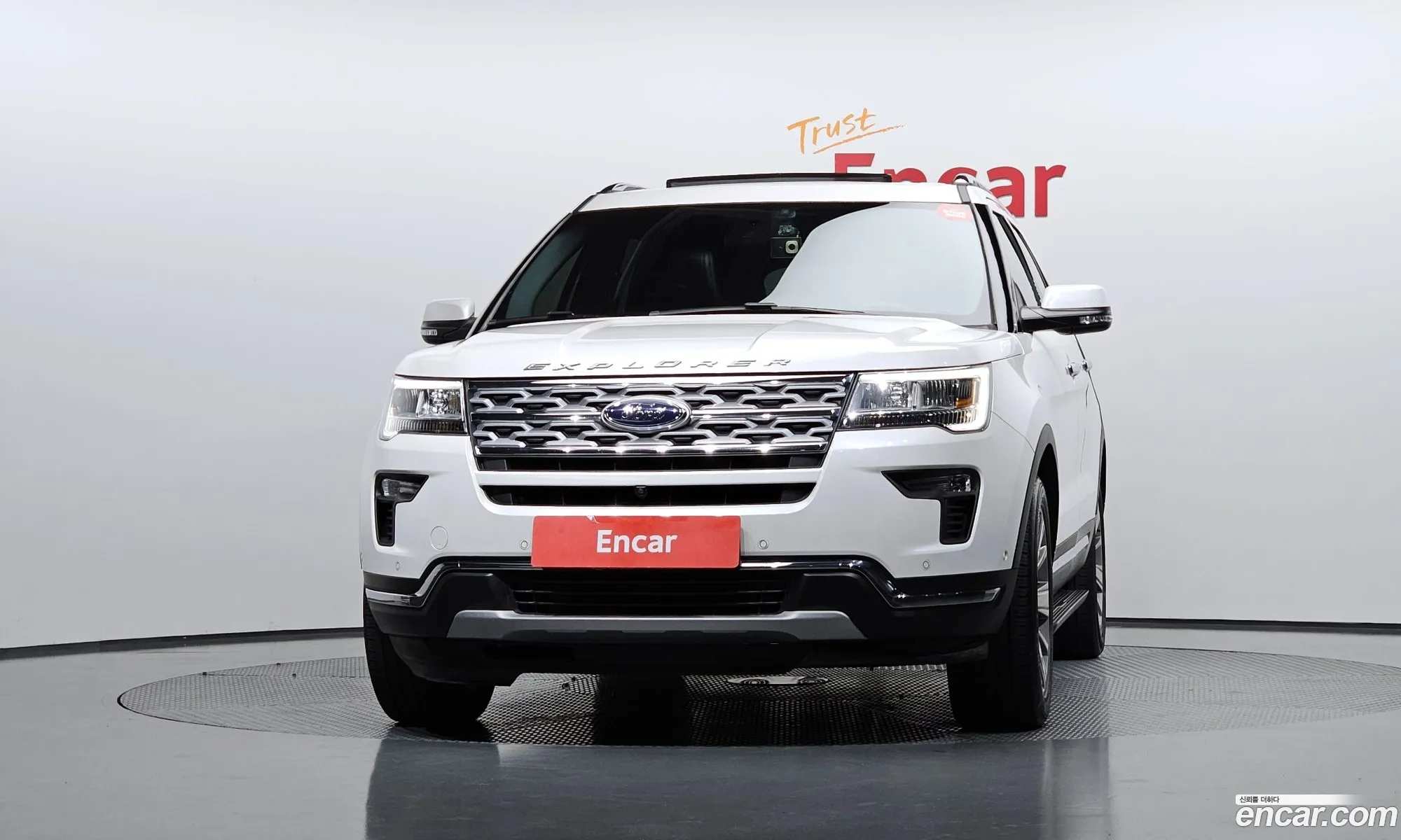Ford Explorer 2018 1FM5K8FH1JGB23063 — 28