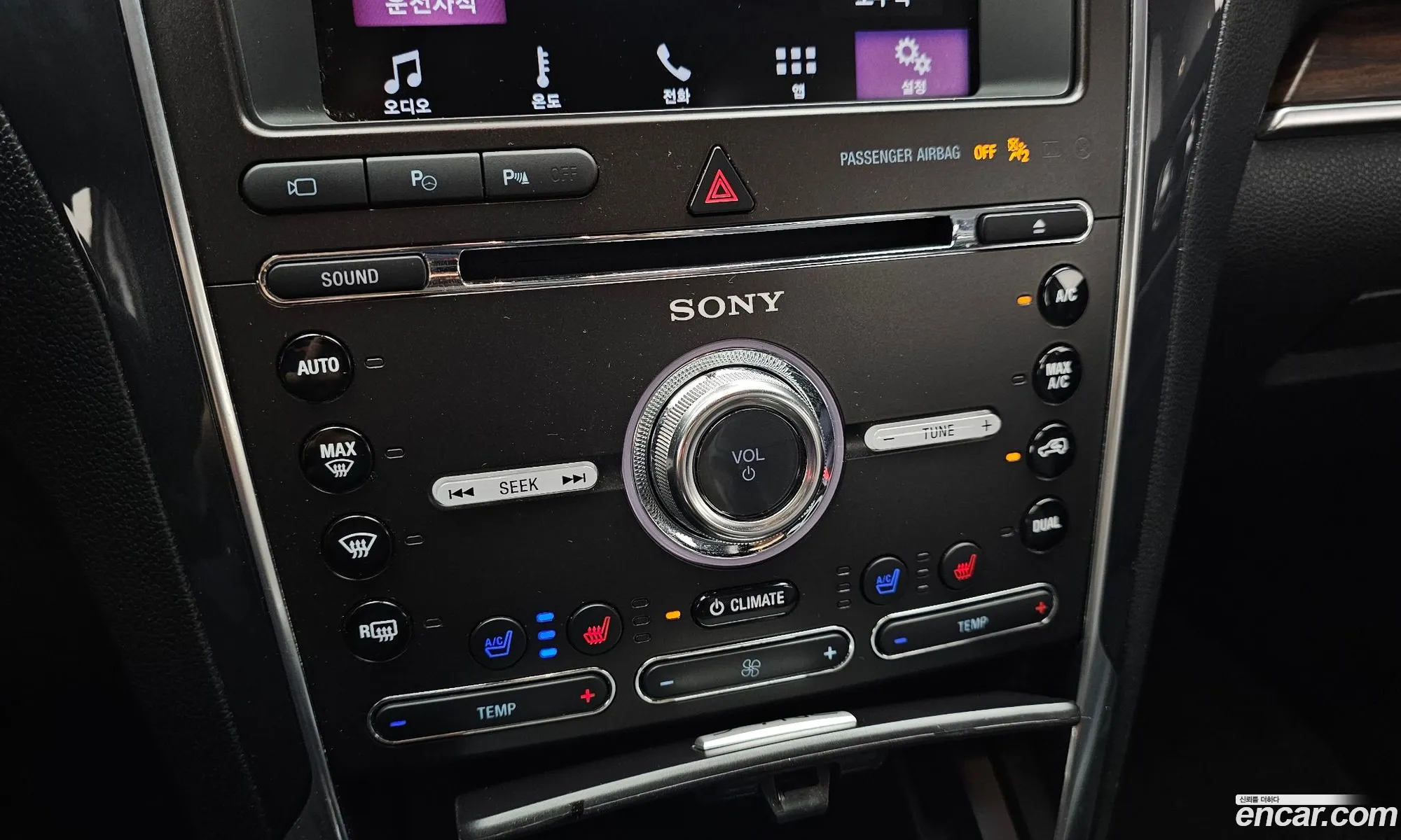 Ford Explorer 2018 1FM5K8FH1JGB23063 — 27