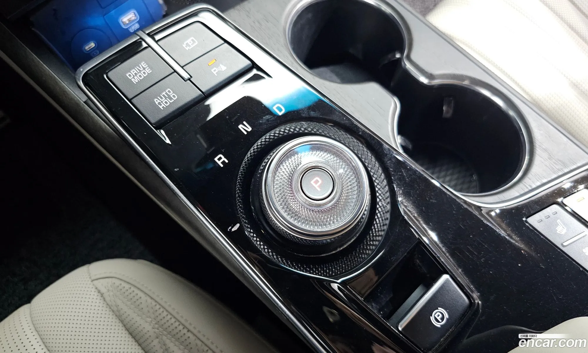 Kia K8 Hybrid 2022 — 21