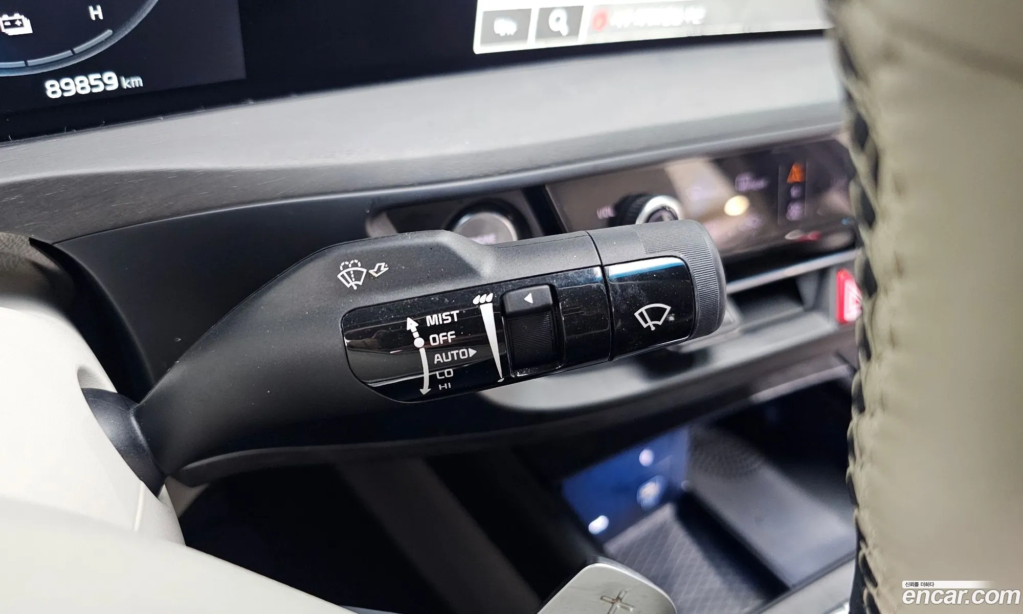 Kia K8 Hybrid 2022 — 8