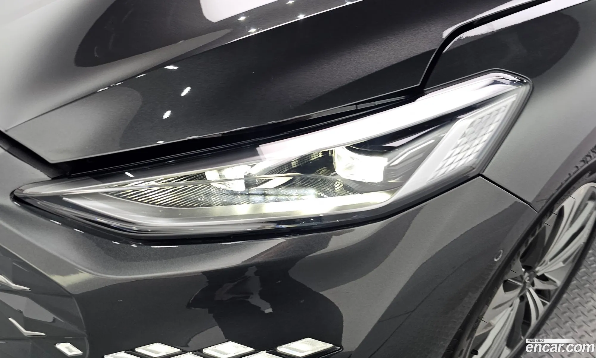 Kia K8 Hybrid 2022 — 24