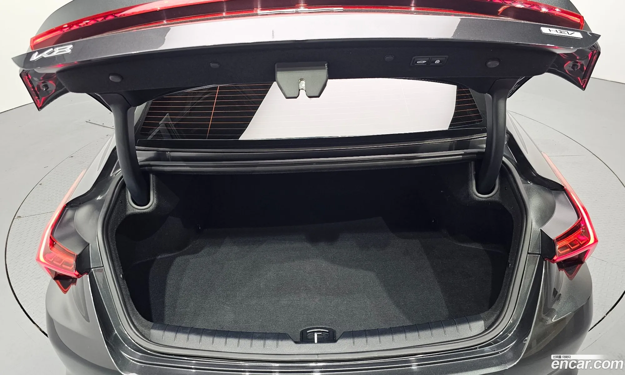 Kia K8 Hybrid 2022 — 5