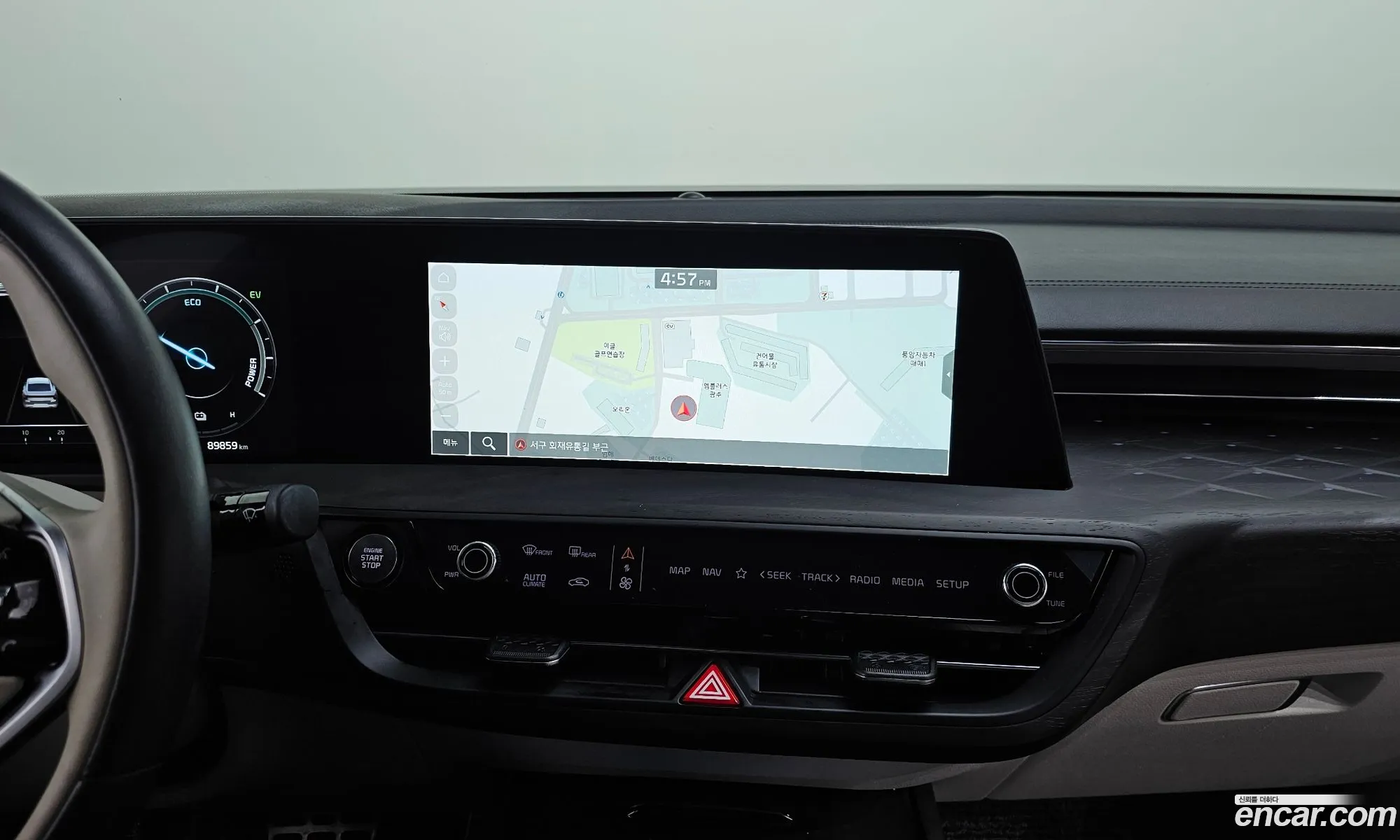 Kia K8 Hybrid 2022 — 18