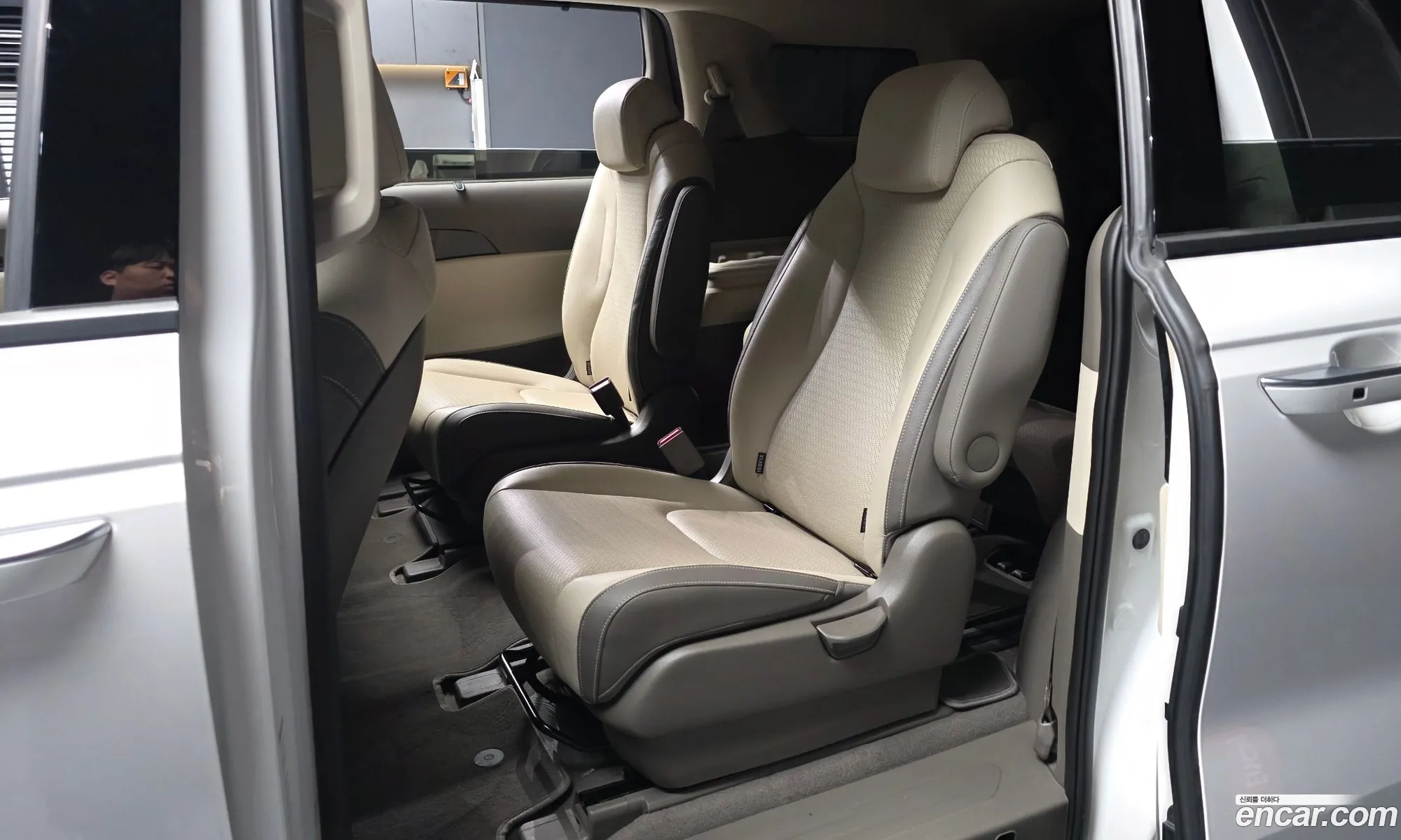 Kia Carnival 2024 — 8