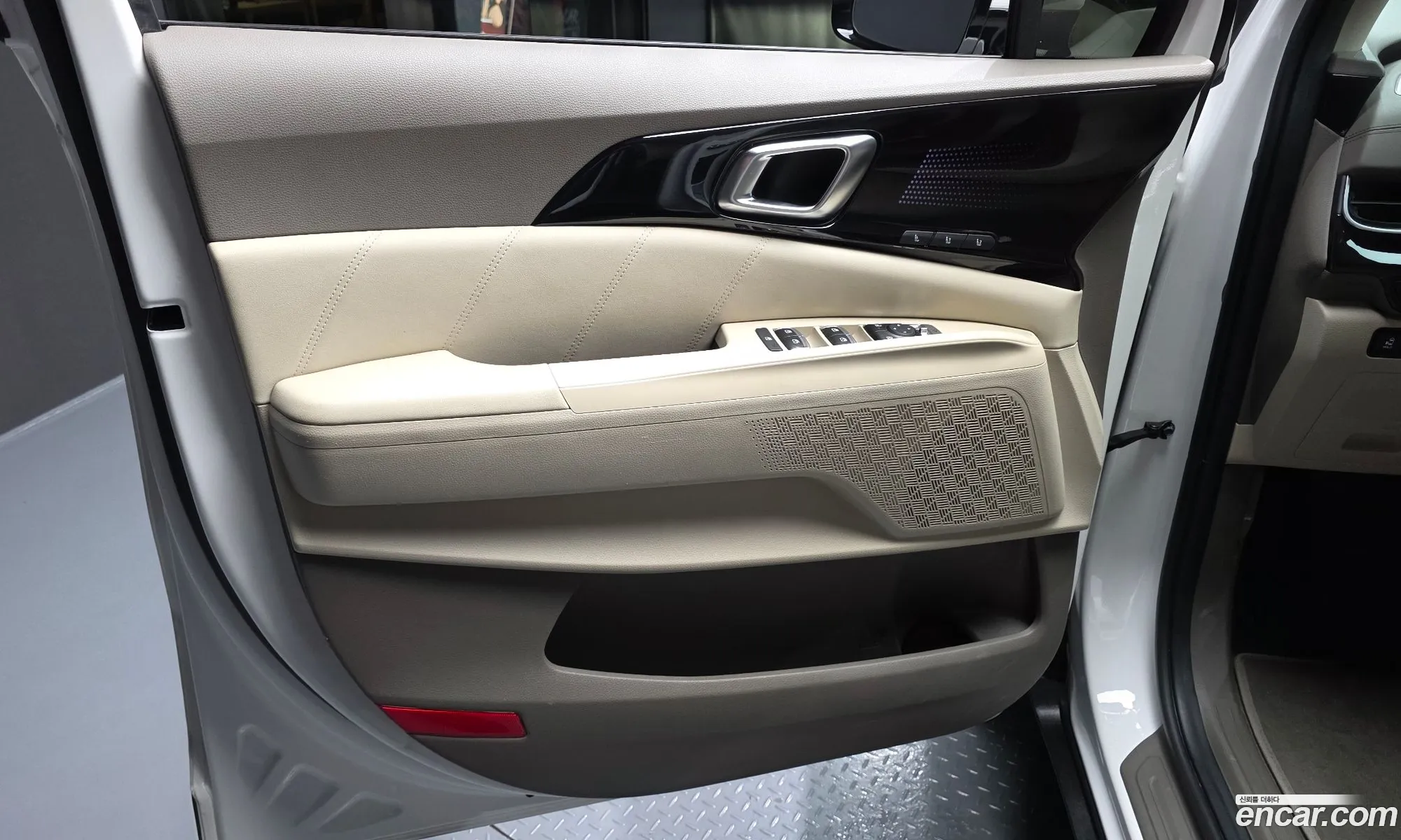Kia Carnival 2024 — 30