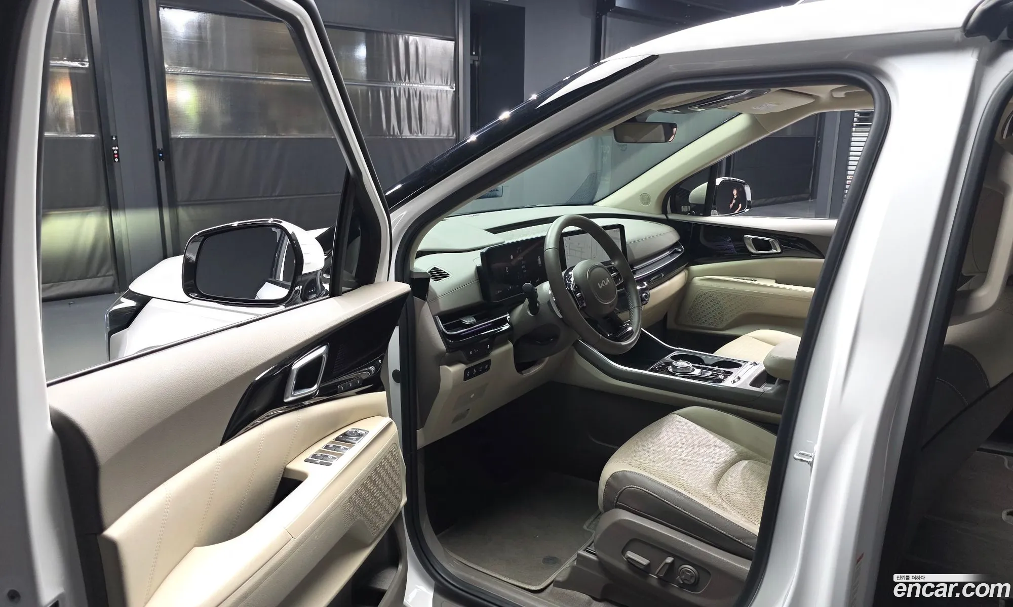 Kia Carnival 2024 — 32