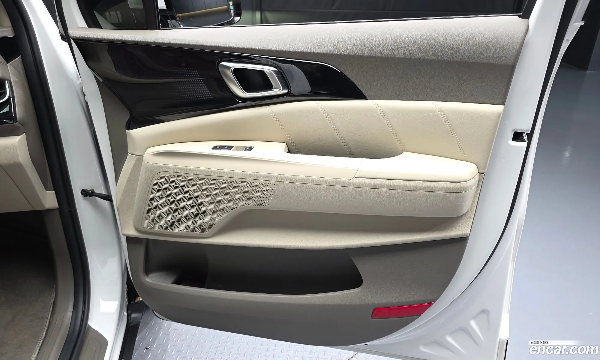 Kia Carnival 2024 — 4