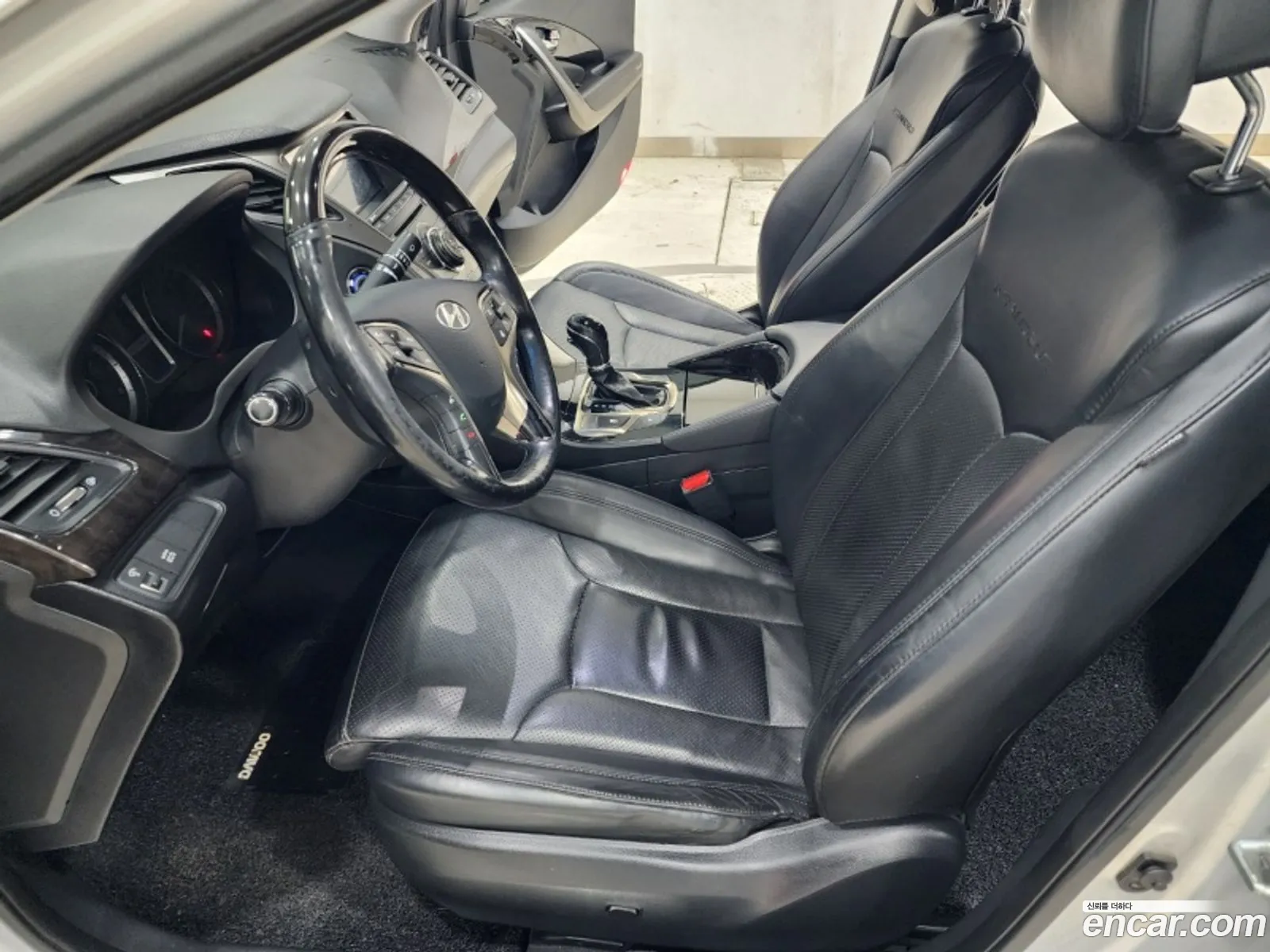 Hyundai Grandeur HG 2011 — 17
