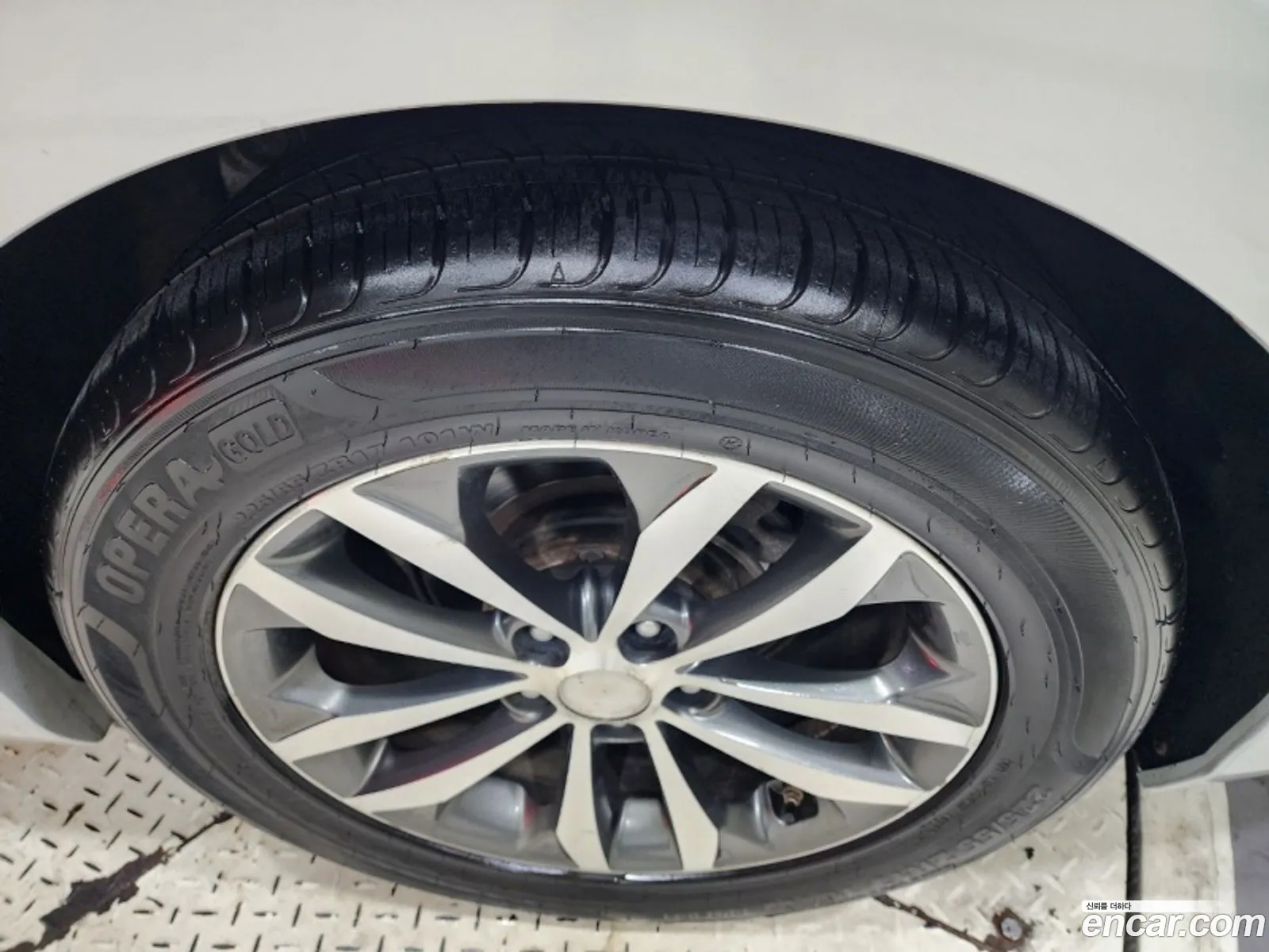 Hyundai Grandeur HG 2011 — 19