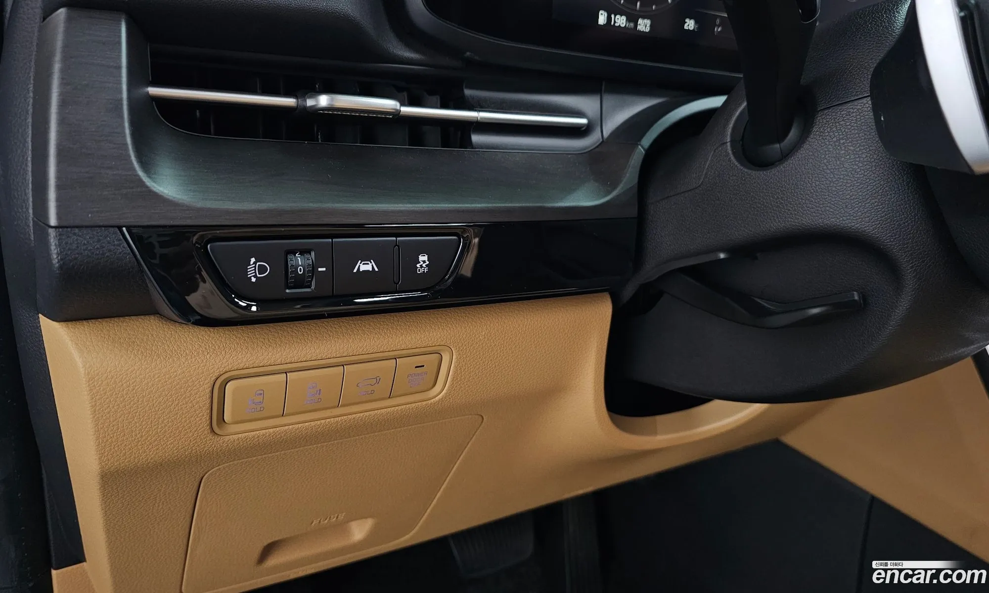 Kia Carnival 2020 KNANE81BBMS003500 — 12