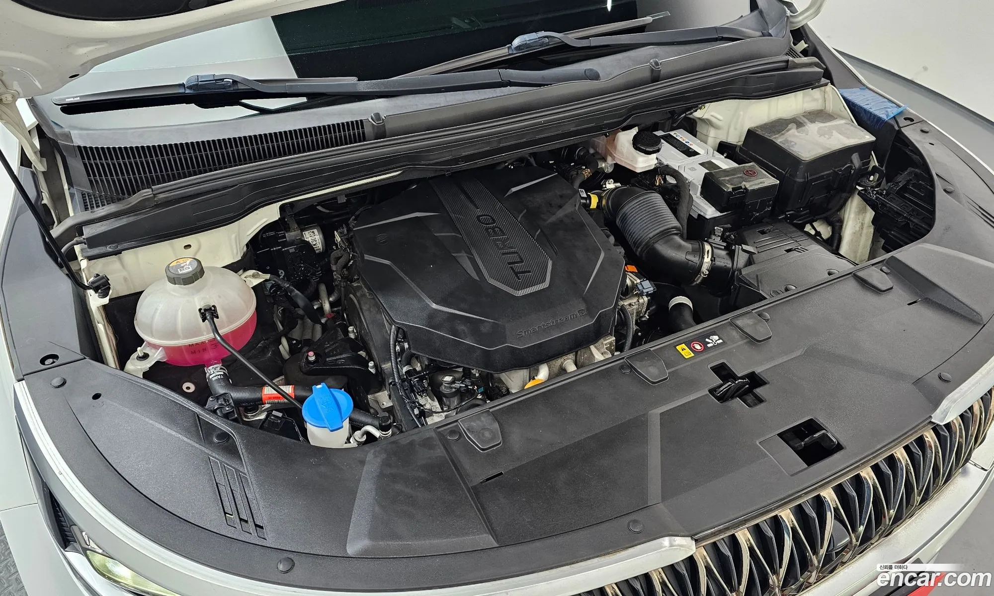 Kia Carnival 2020 KNANE81BBMS003500 — 17