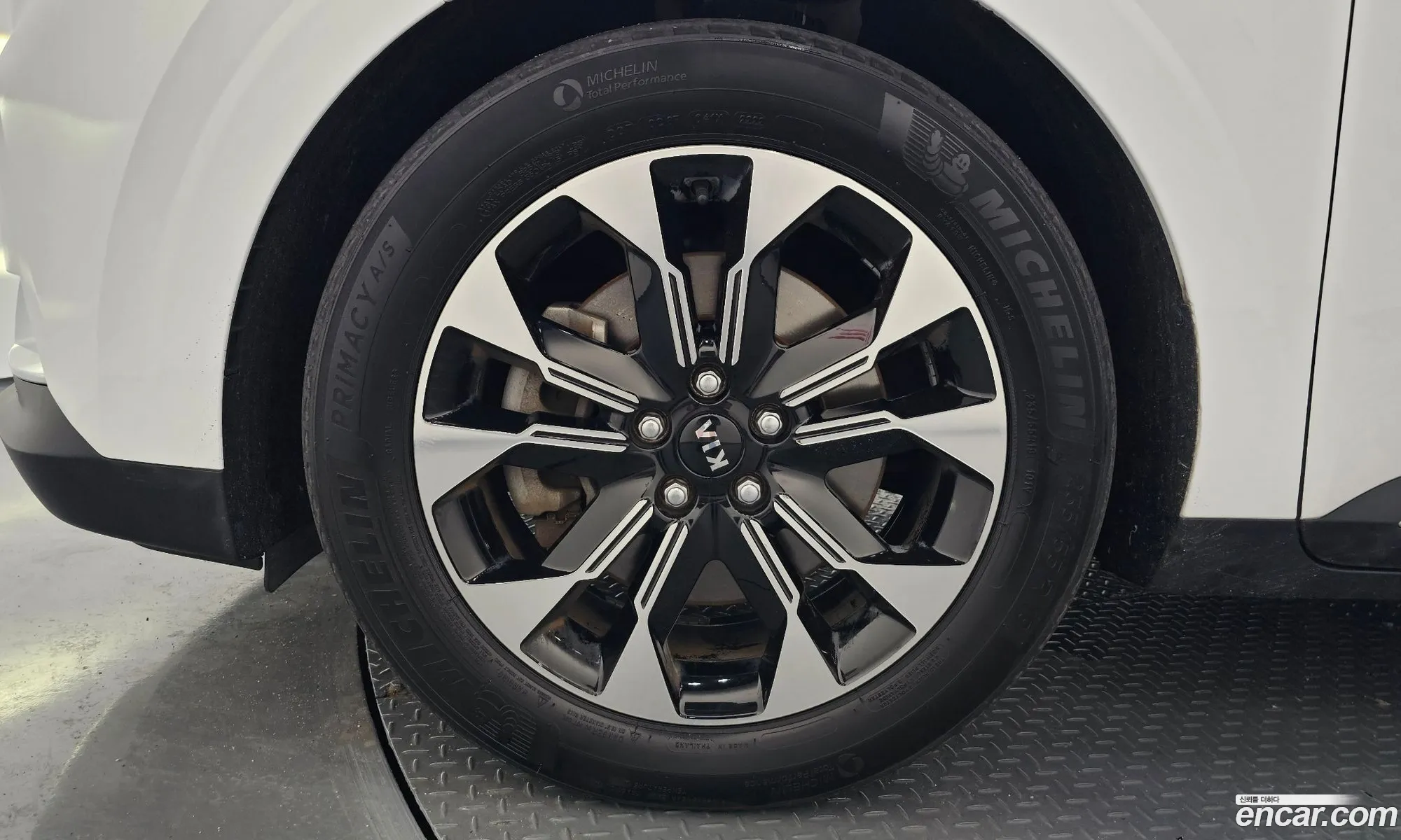 Kia Carnival 2020 KNANE81BBMS003500 — 37