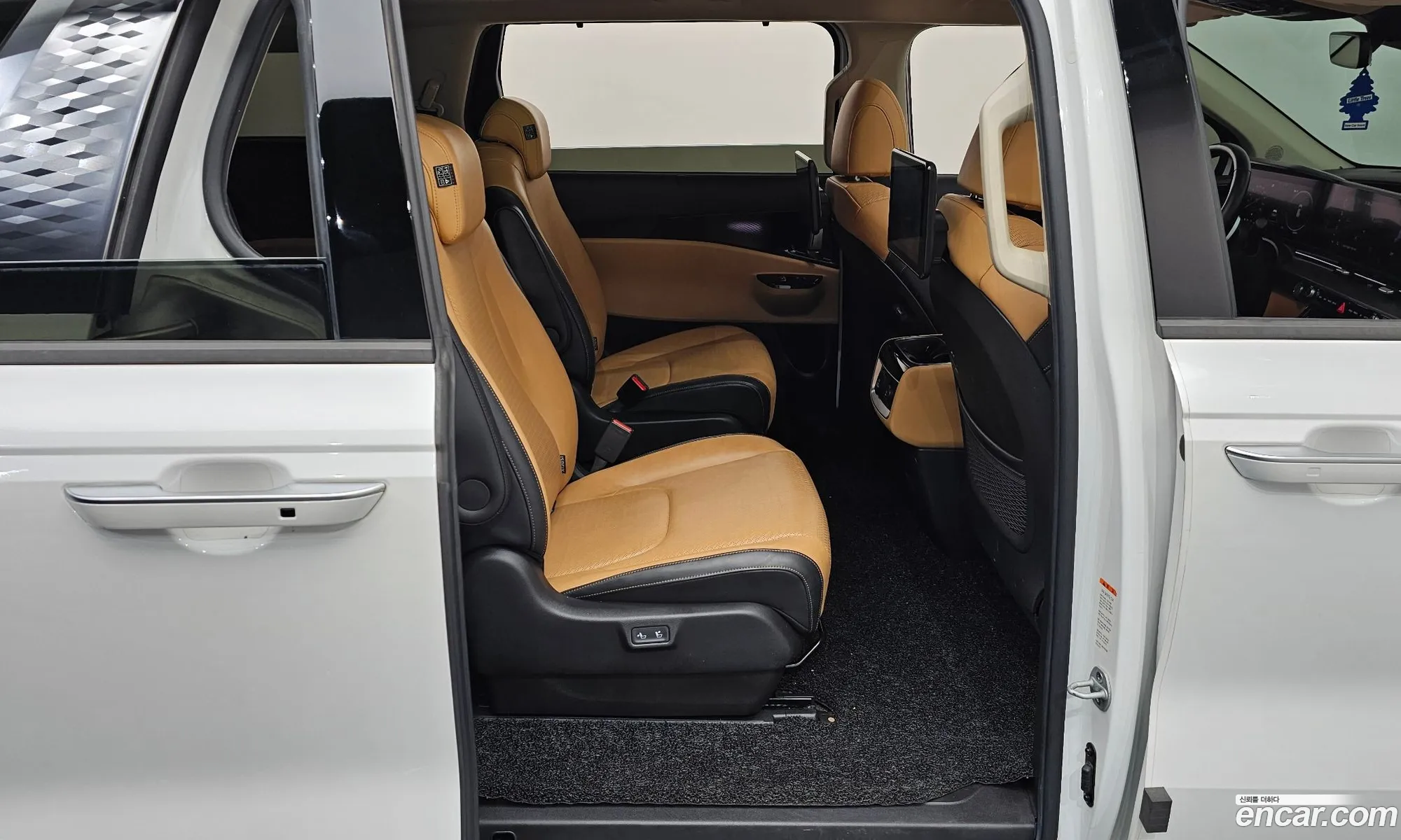 Kia Carnival 2020 KNANE81BBMS003500 — 11
