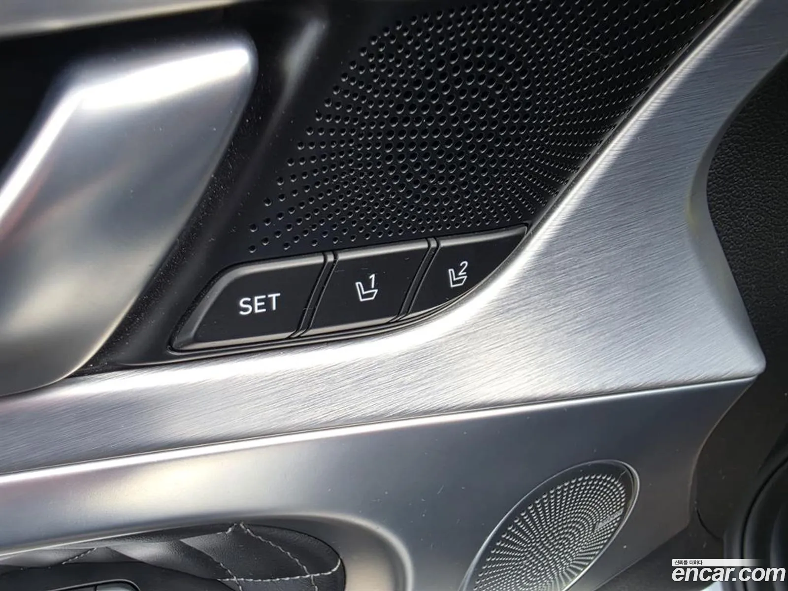 Genesis G70 2019 — 20