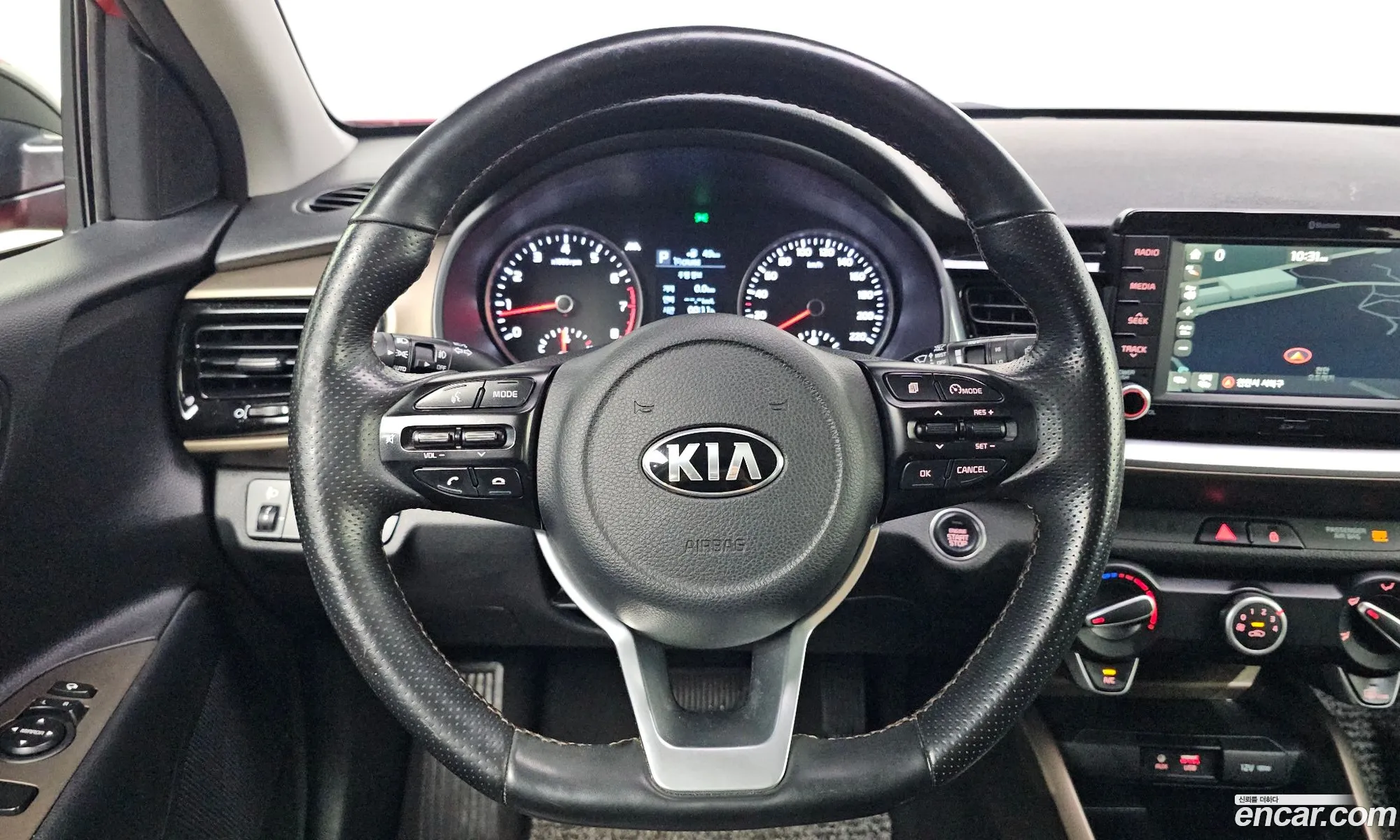 Kia Stonic 2018 KNAD6814BJS158309 — 15