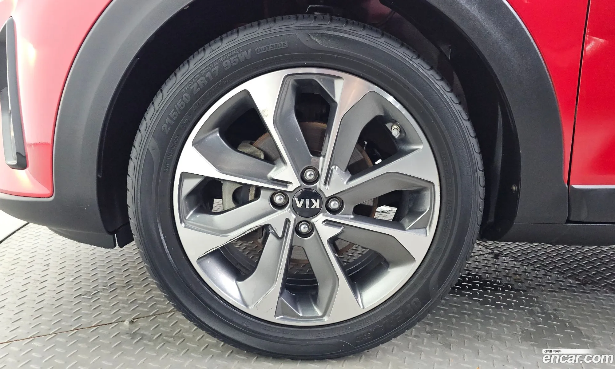 Kia Stonic 2018 KNAD6814BJS158309 — 4