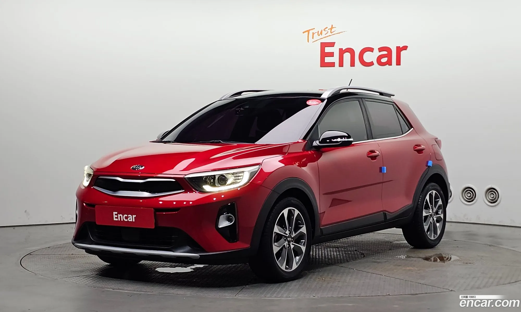 Kia Stonic 2018 KNAD6814BJS158309 — 2