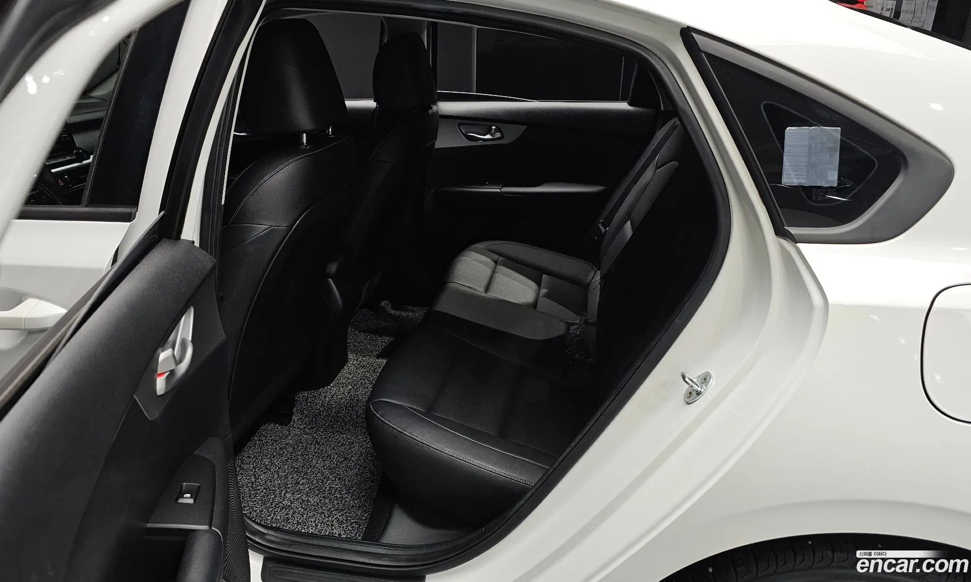 Kia K3 2022 — 11
