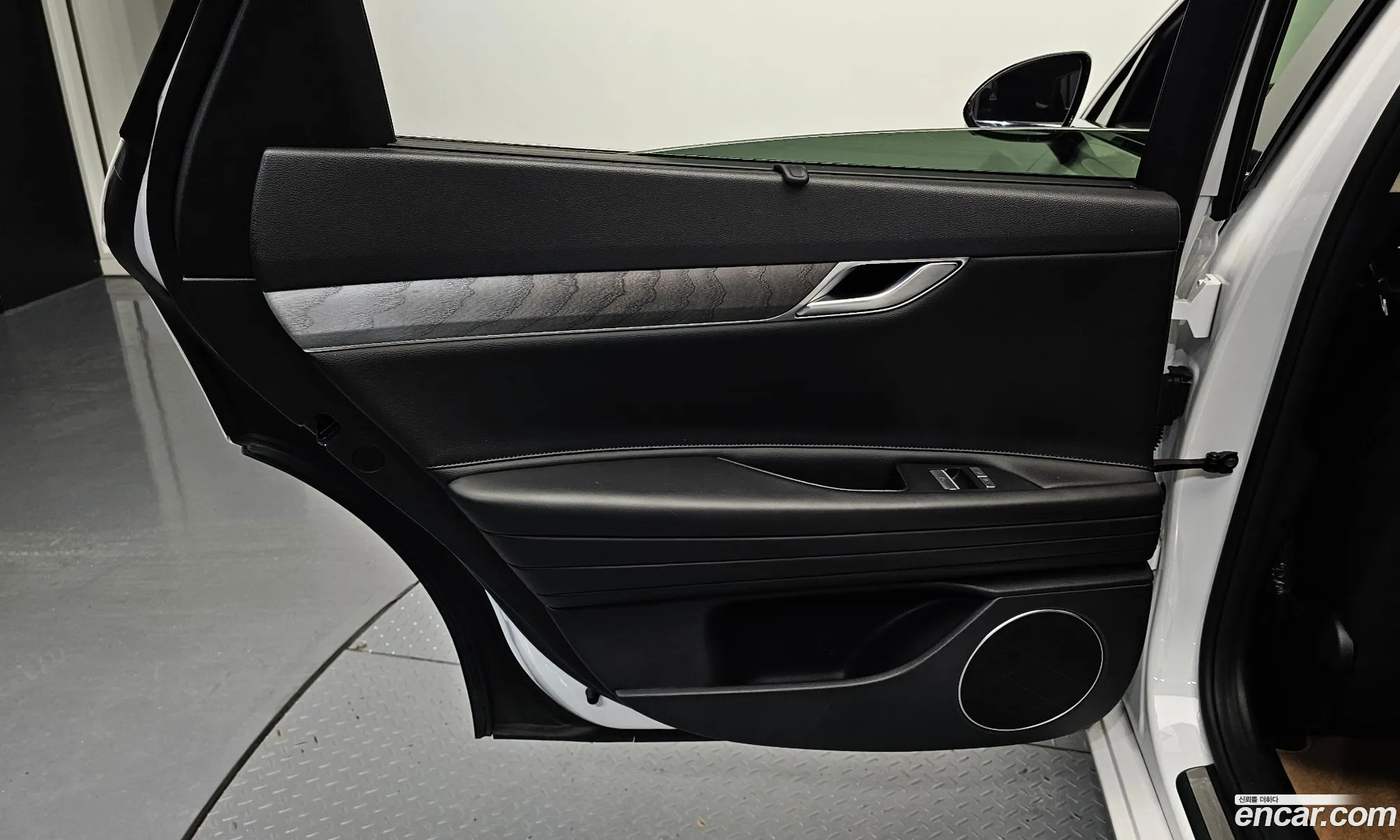 Genesis G80 2022 — 31